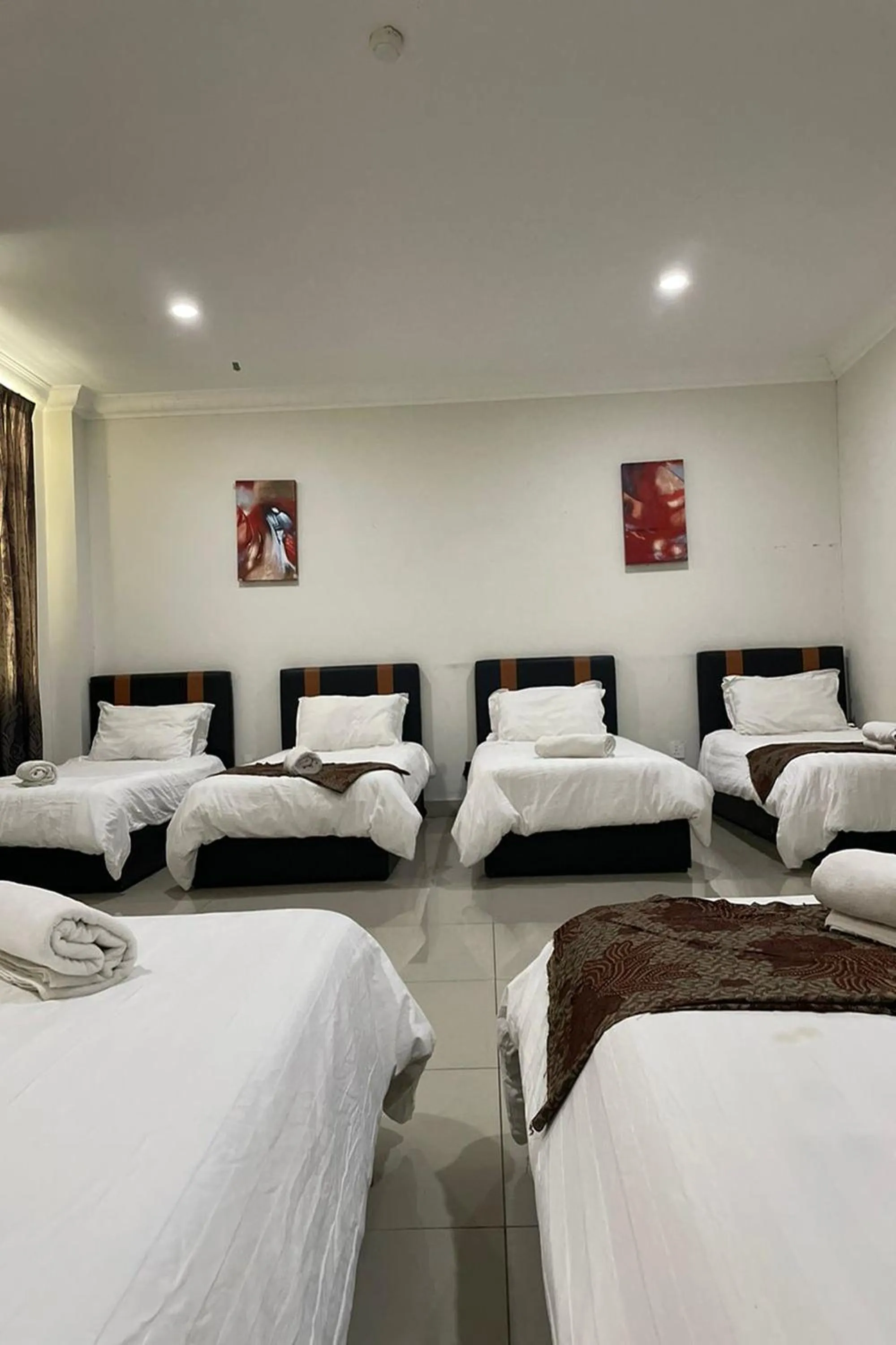Photo of the whole room, Bed in Hotel Mutiara KGMMB Melaka