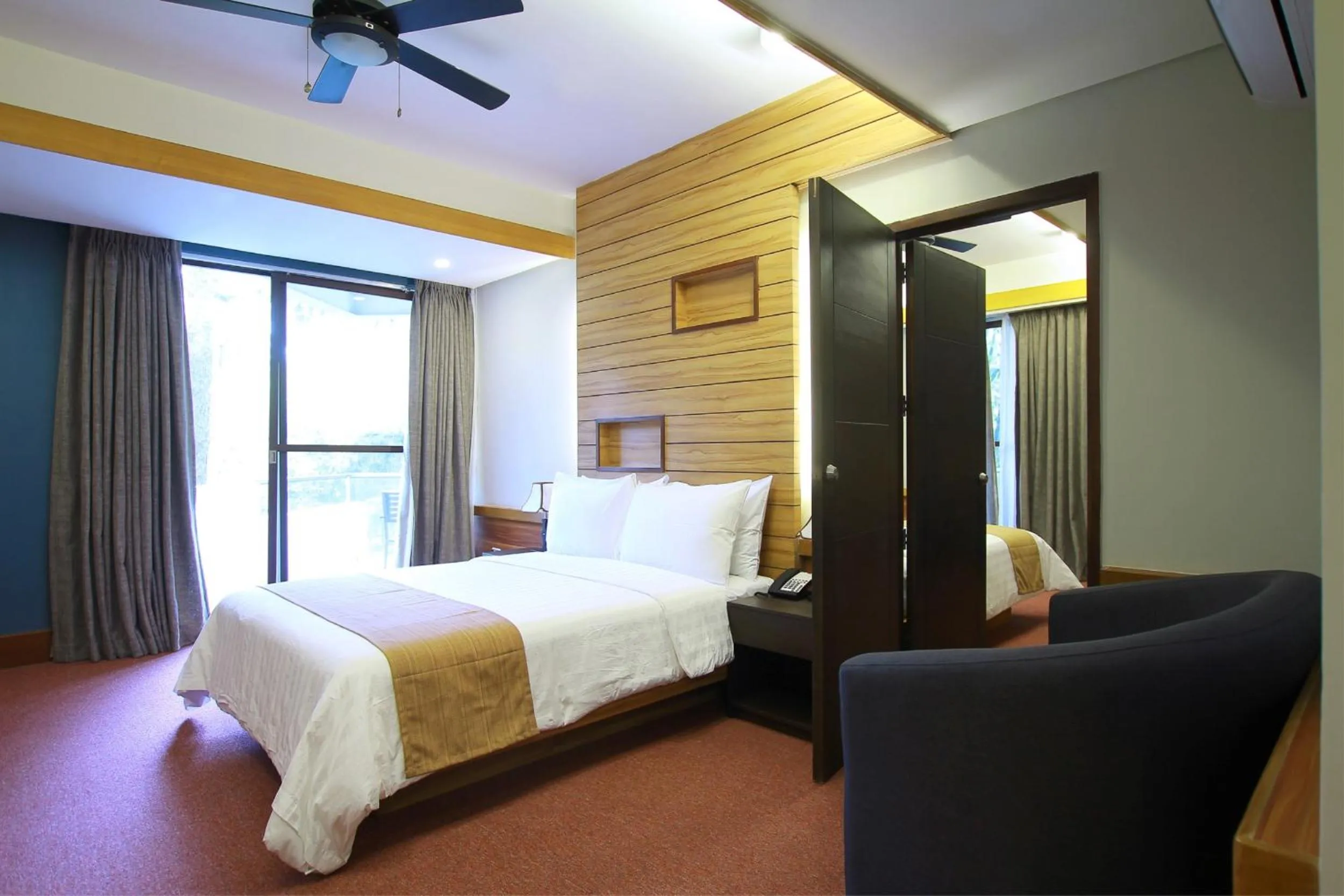 Photo of the whole room, Bed in Grand Sierra Pines Baguio