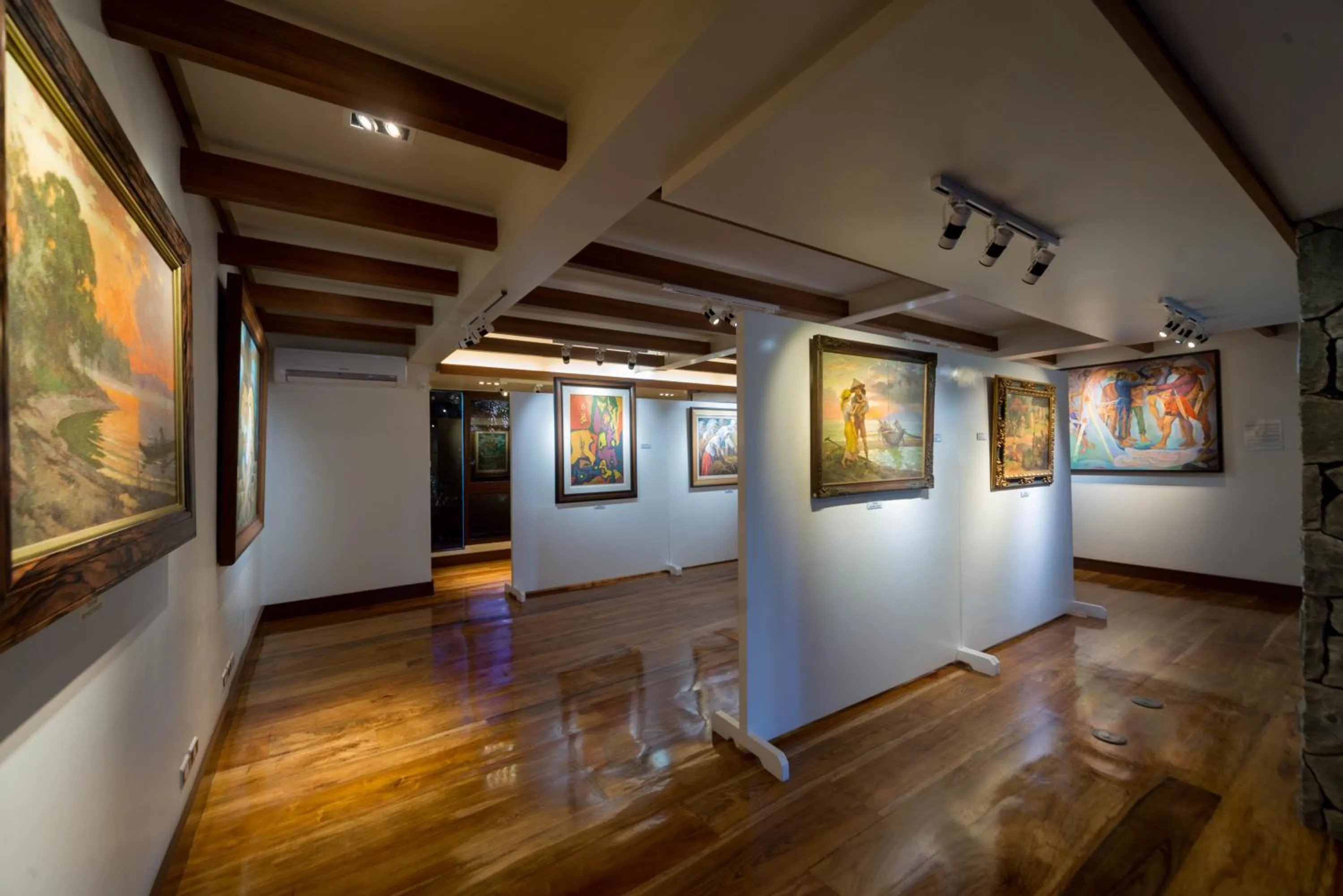 Decorative detail in Grand Sierra Pines Baguio