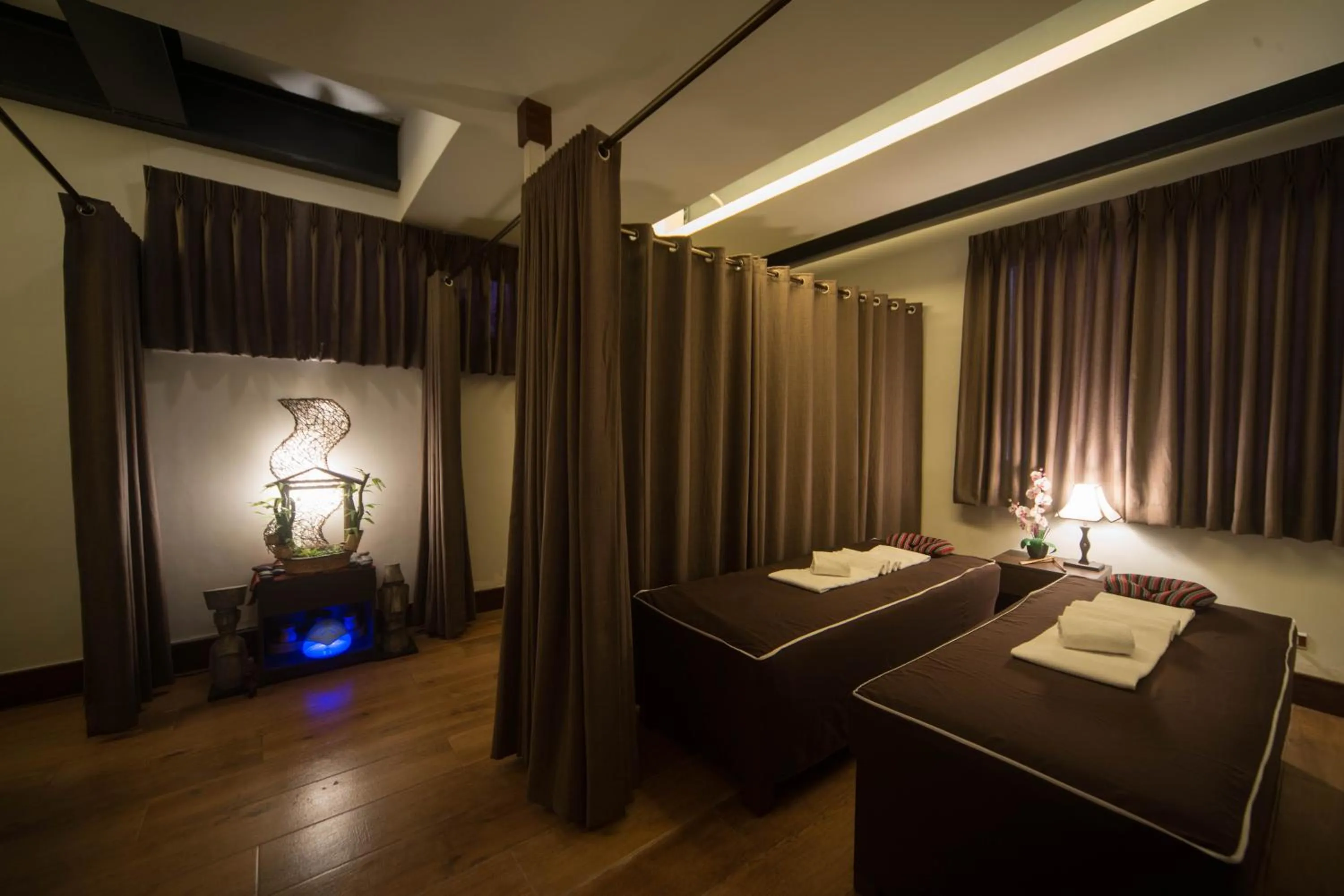 Massage, Bed in Grand Sierra Pines Baguio