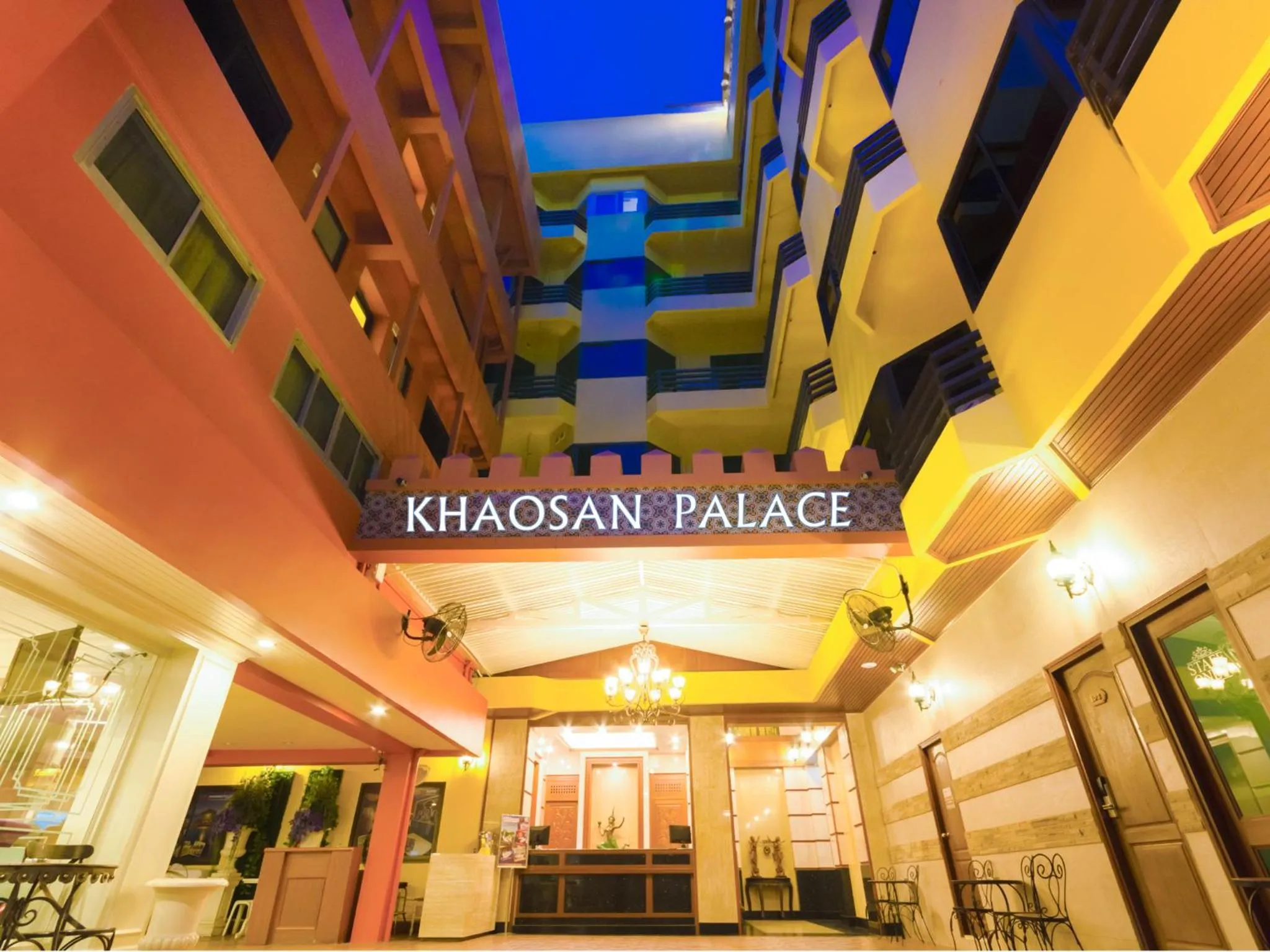 Property building in Violet Tower at Khaosan Palace