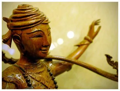 Violet Tower at Khaosan Palace