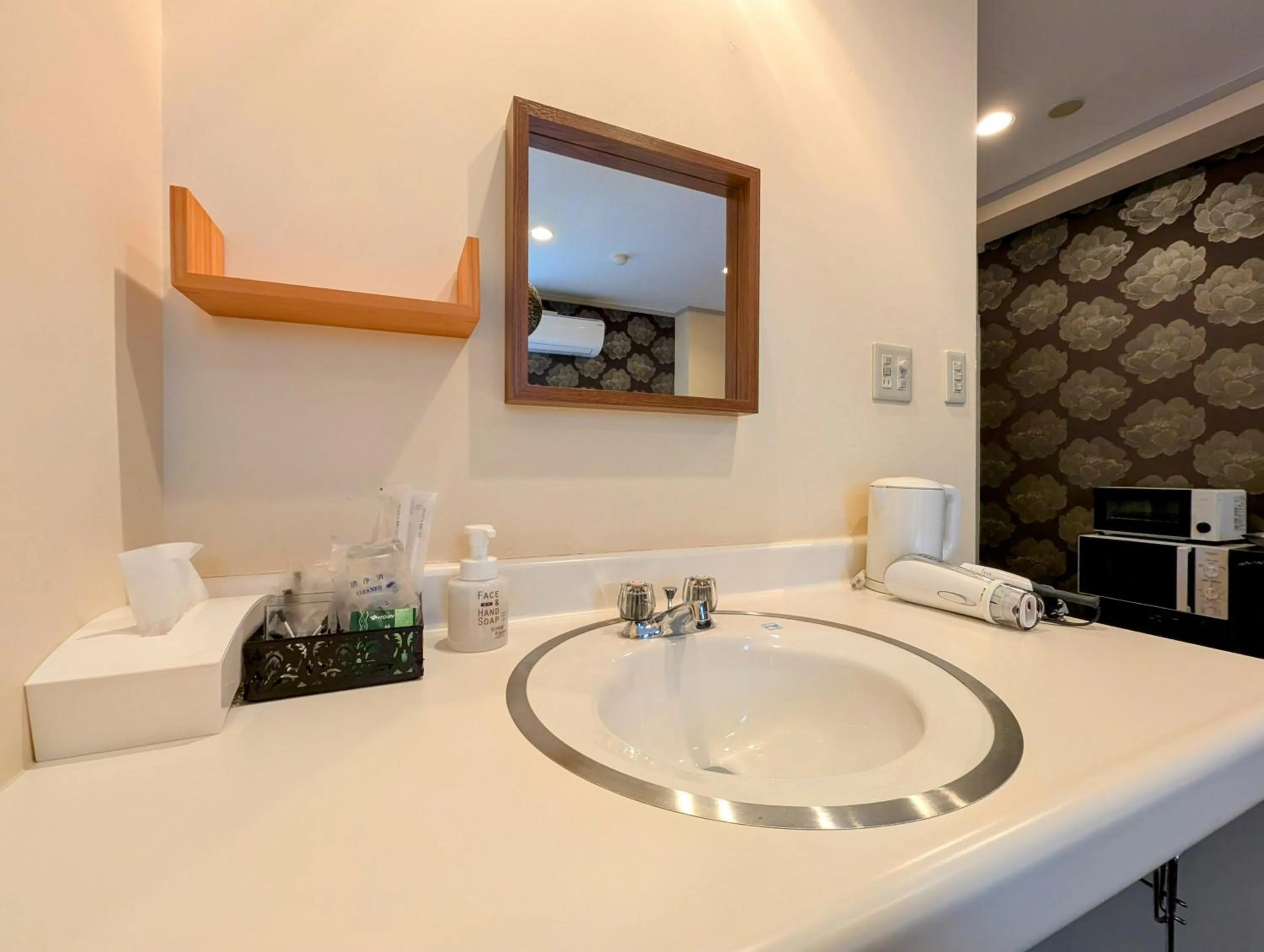 Photo of the whole room in Kanazawa Station Hotel