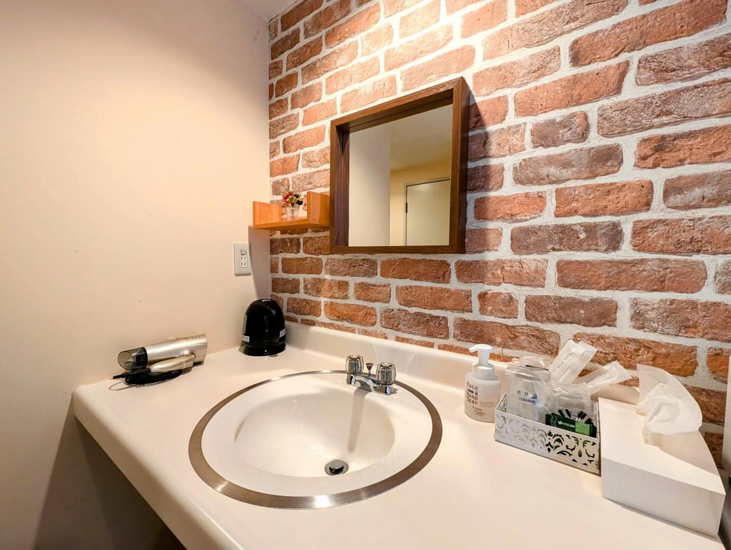 Photo of the whole room in Kanazawa Station Hotel