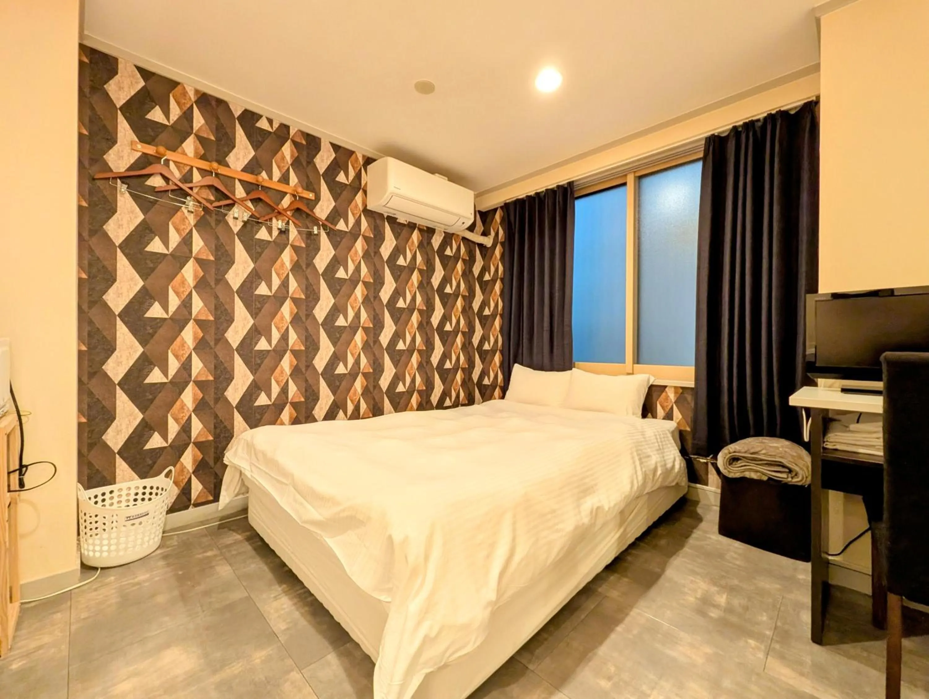 Photo of the whole room, Bed in Kanazawa Station Hotel