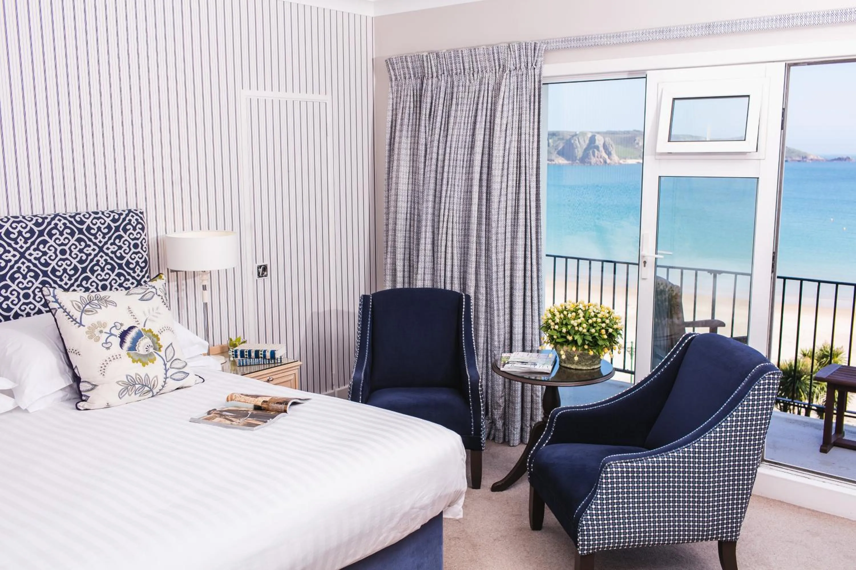 Balcony/Terrace, Bed in St Brelade's Bay Hotel