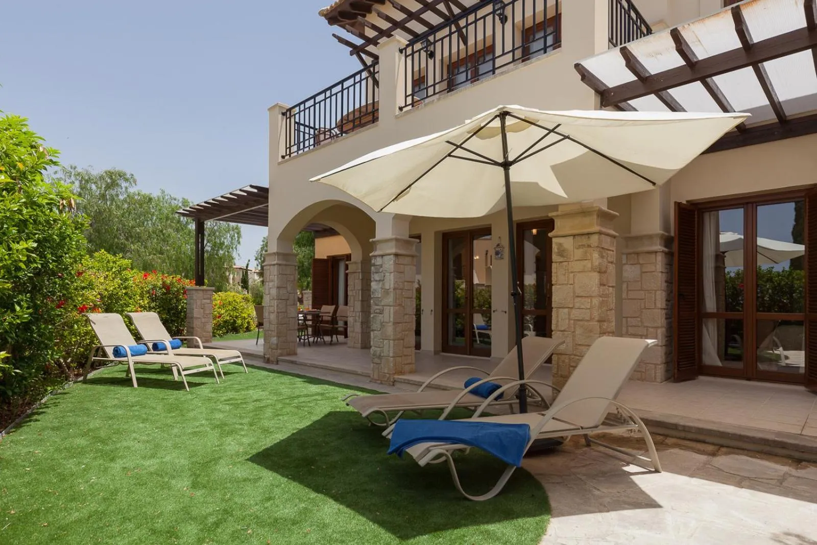 Garden in Aphrodite Hills Rentals - Apartments