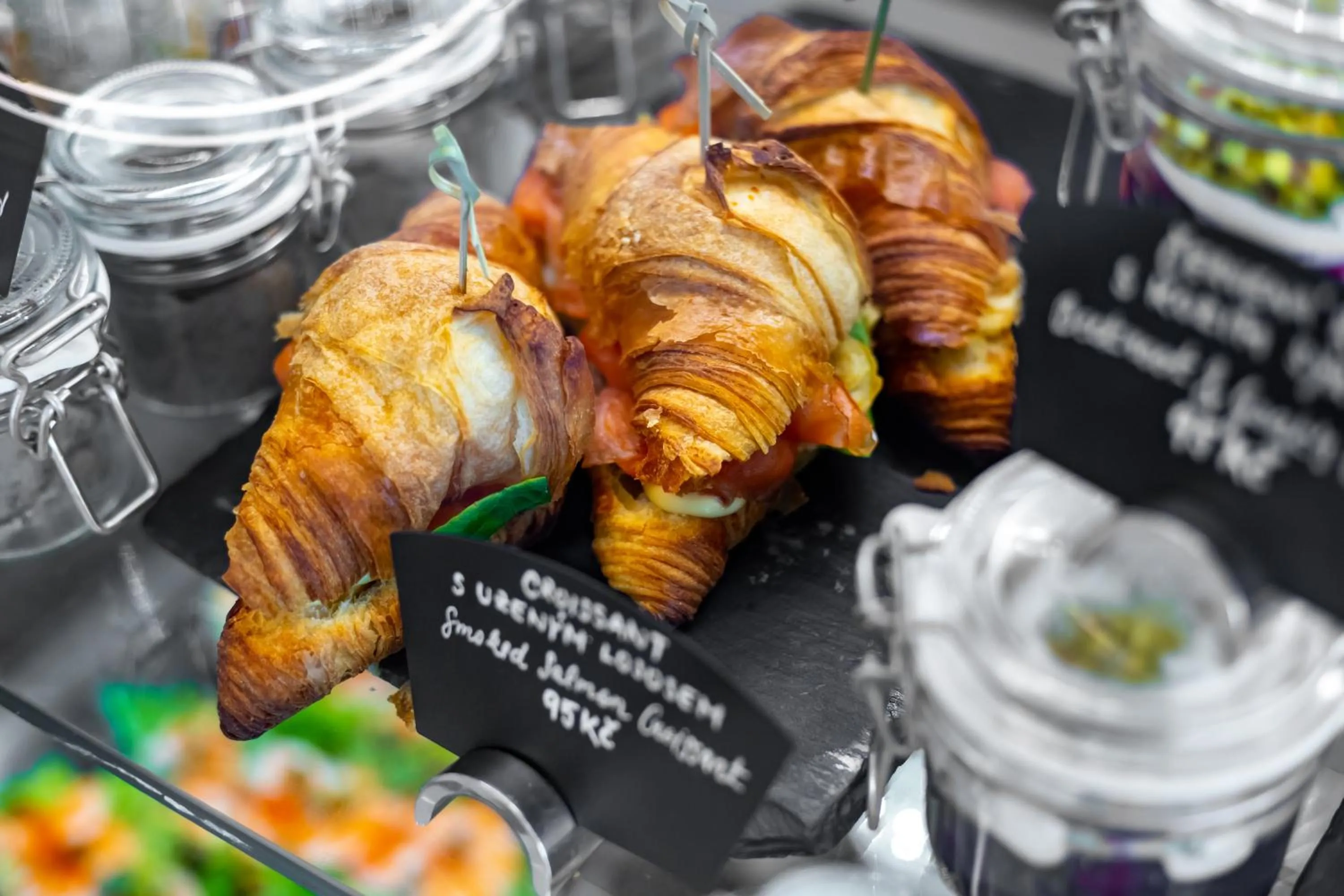 Restaurant/places to eat in Dancing House - Tančící dům hotel