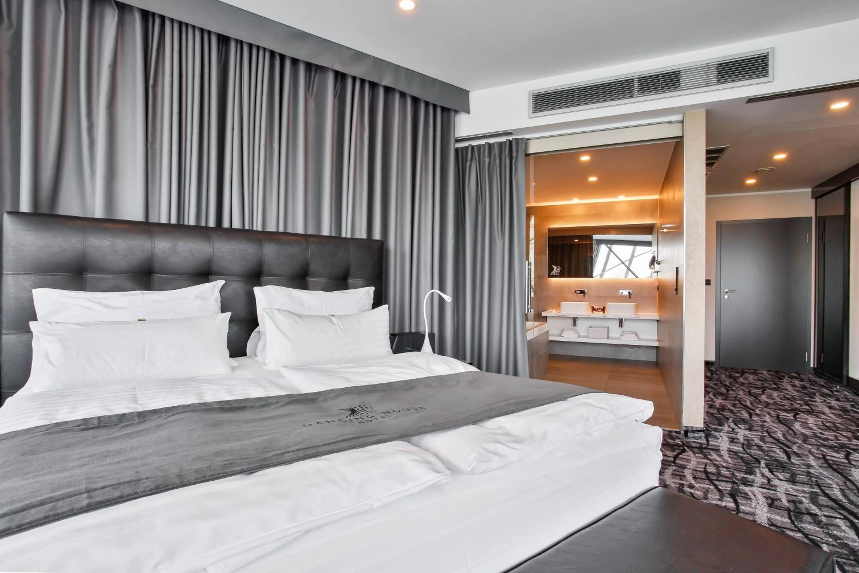 Other, Bed in Dancing House - Tančící dům hotel