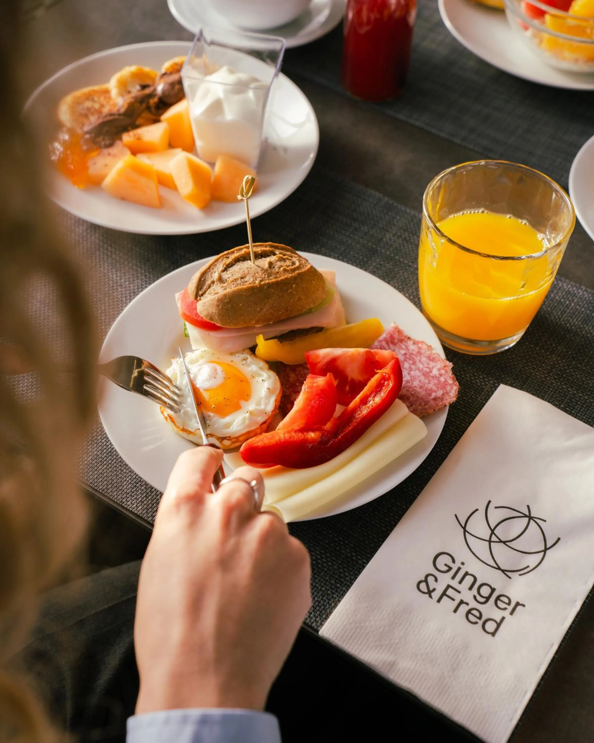 Breakfast in Dancing House - Tančící dům hotel