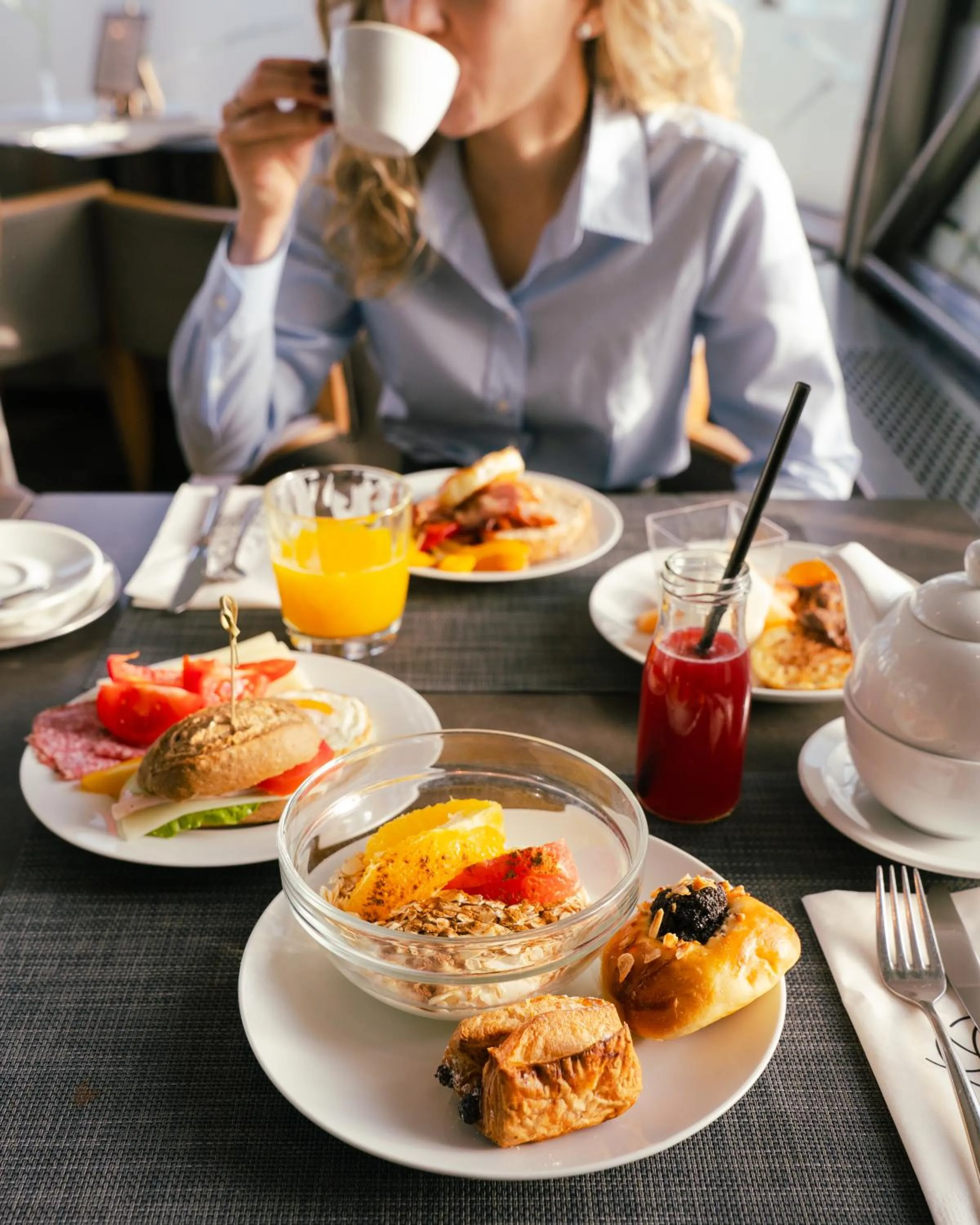 Breakfast in Dancing House - Tančící dům hotel