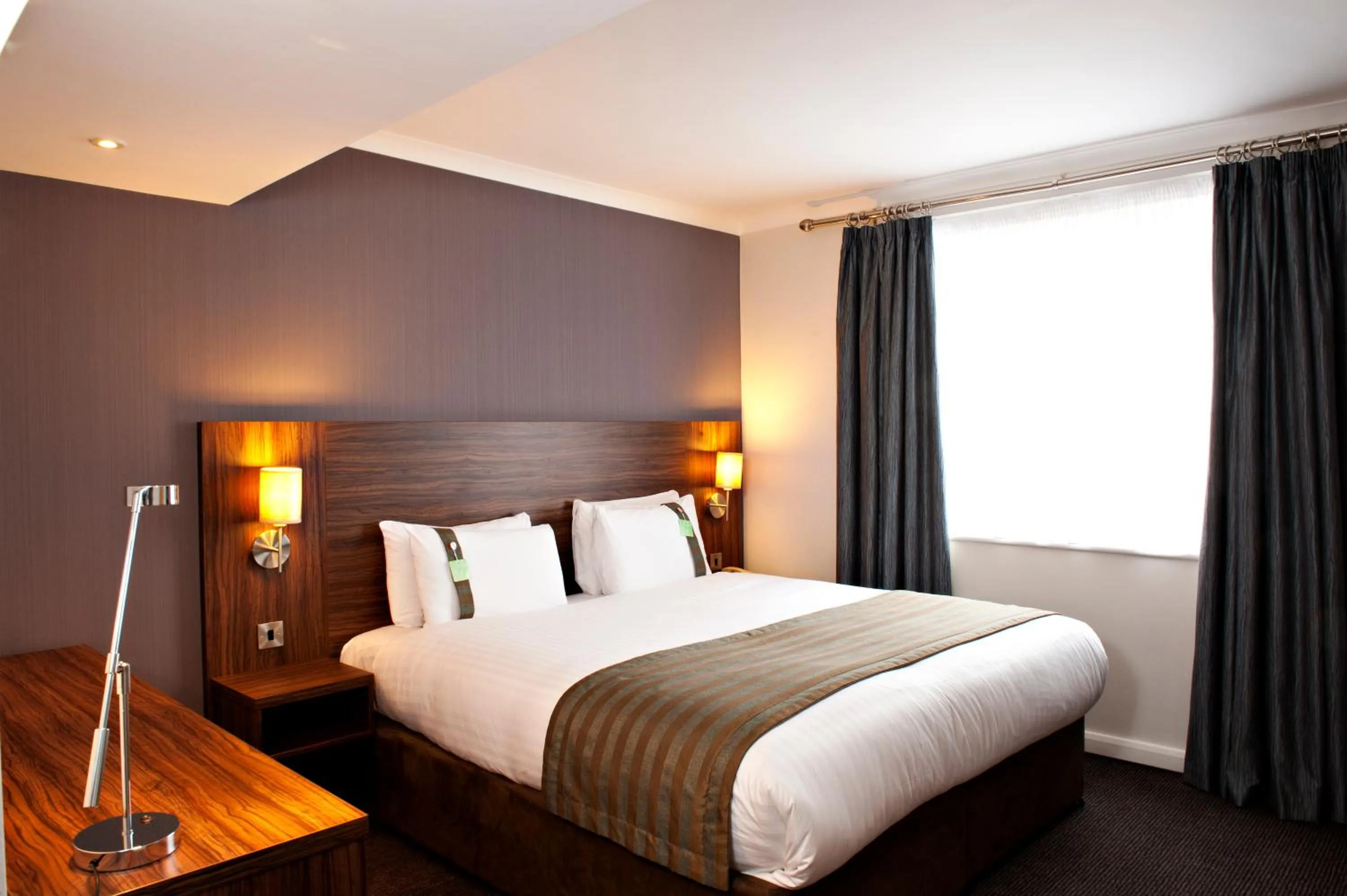 Bedroom, Bed in Holiday Inn Liverpool City Centre by IHG
