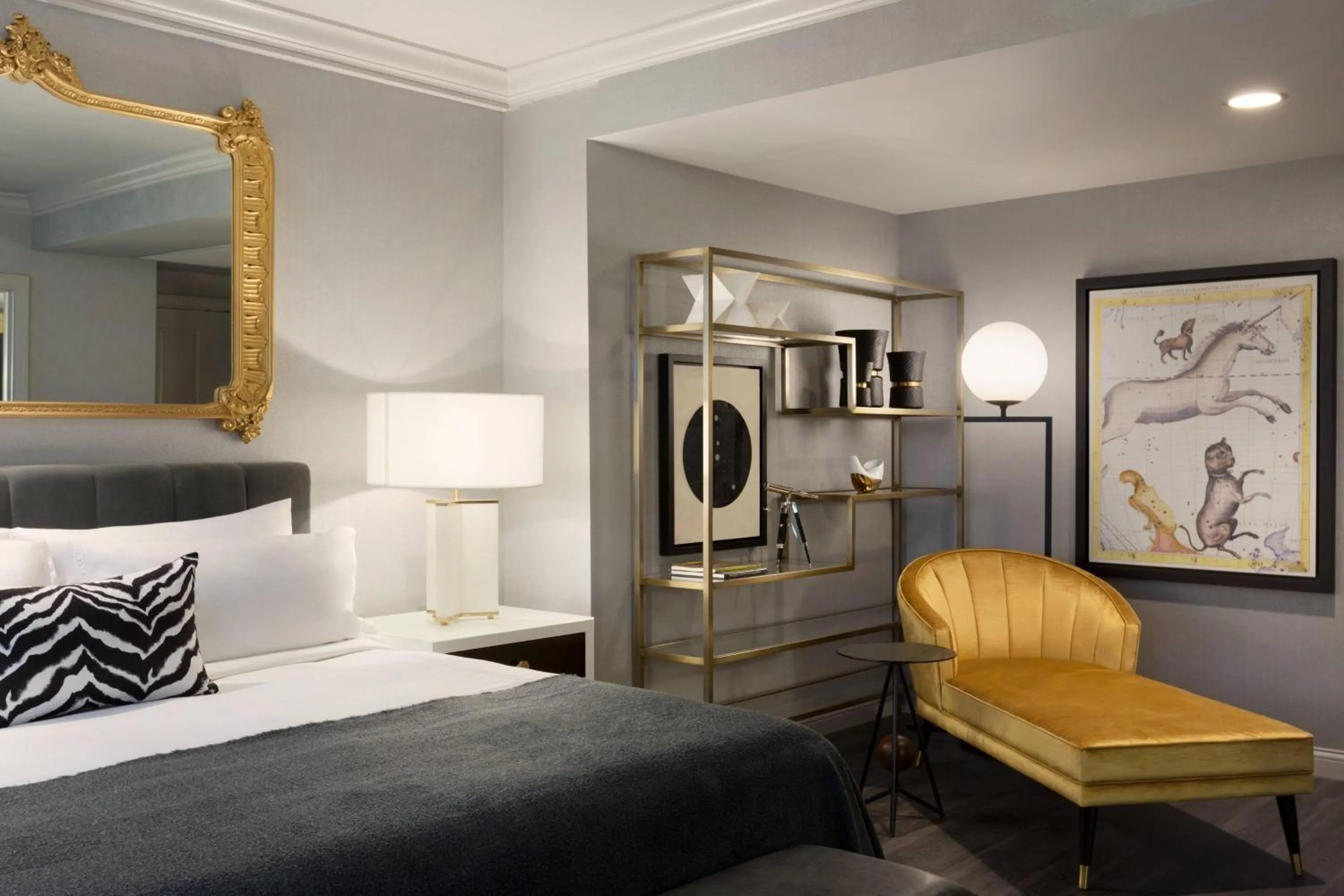 Photo of the whole room, Bed in Hotel LeVeque, Autograph Collection