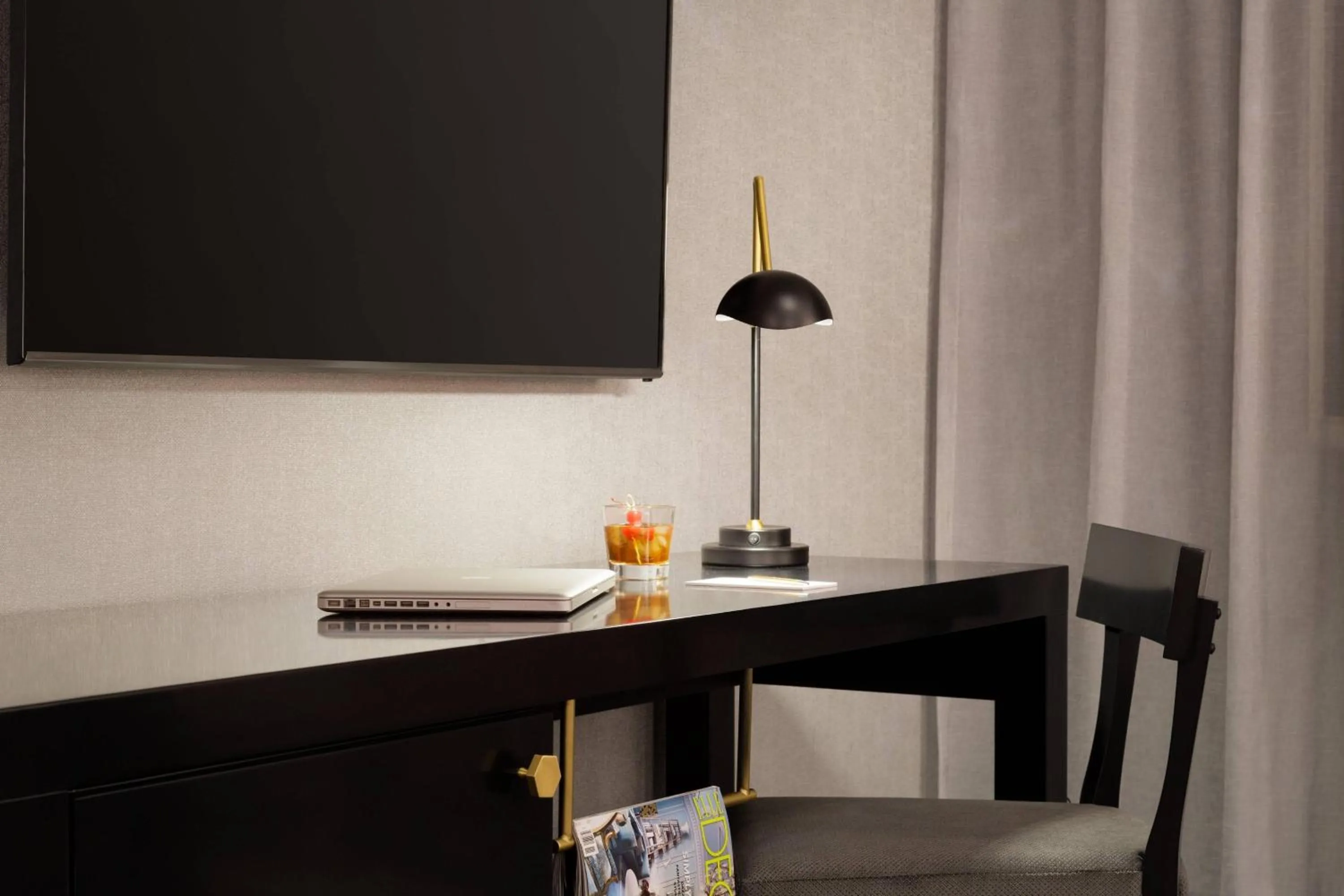 Photo of the whole room in Hotel LeVeque, Autograph Collection