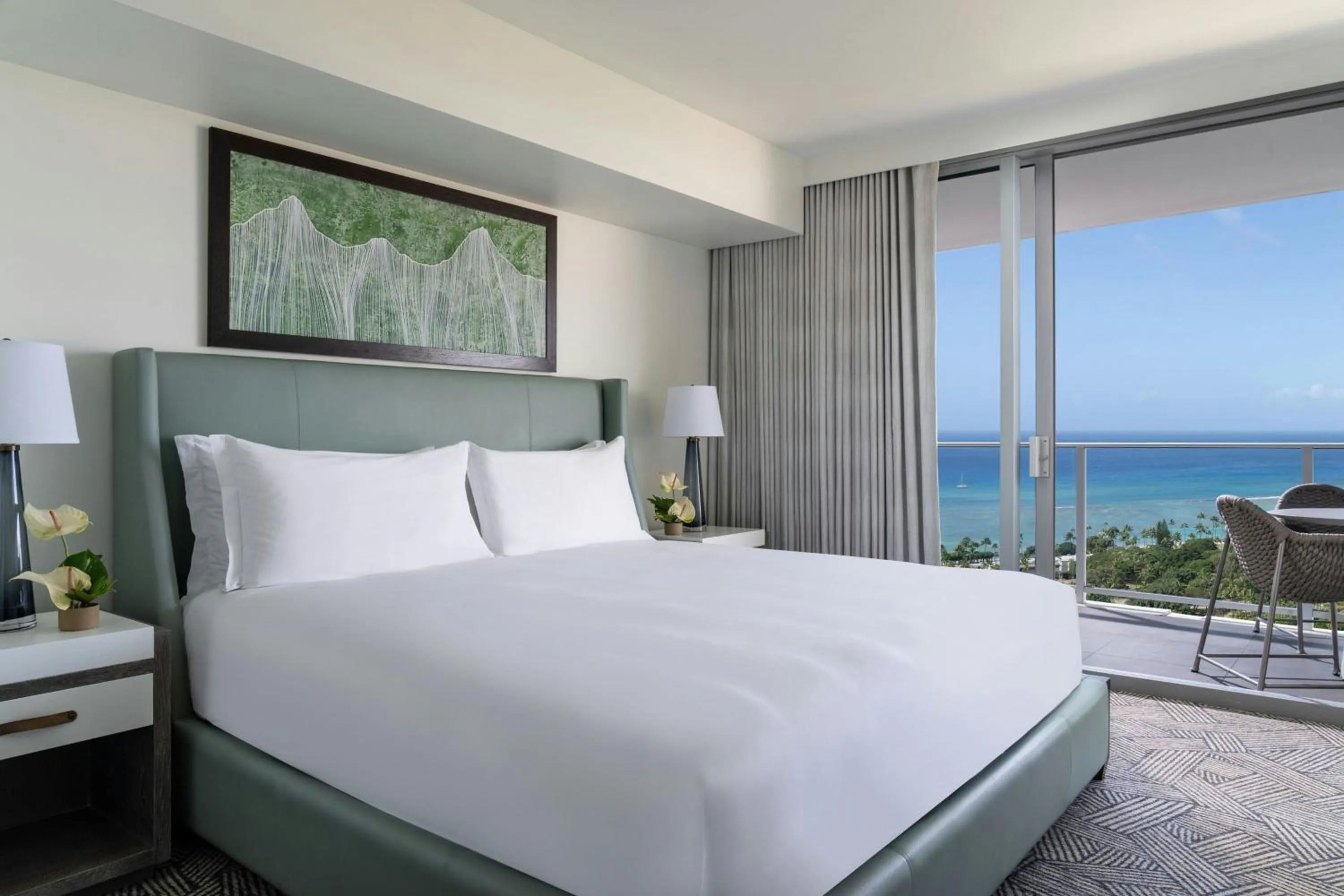 Bedroom, Bed in The Ritz-Carlton Residences, Waikiki Beach Hotel