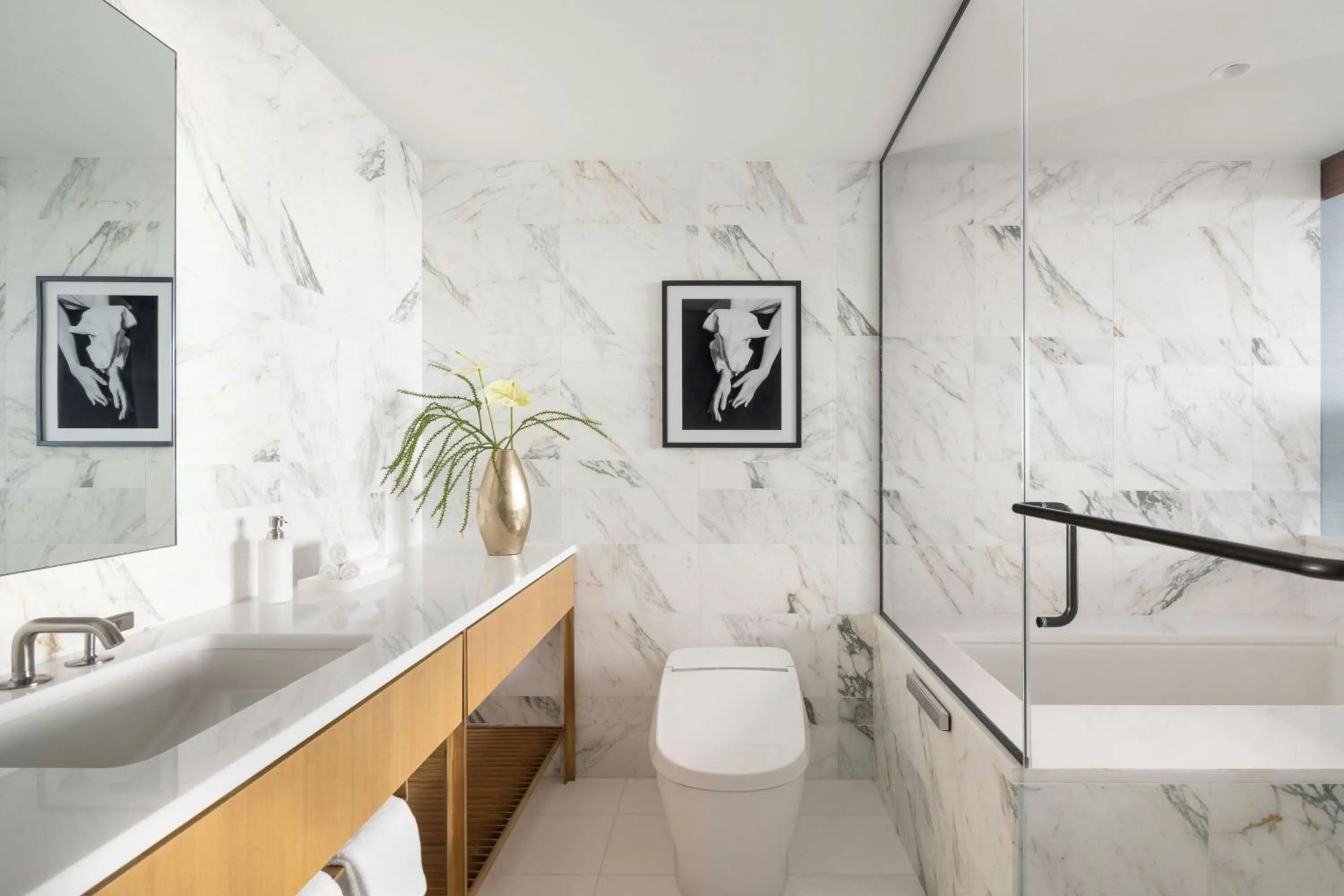 Bathroom in The Ritz-Carlton Residences, Waikiki Beach Hotel