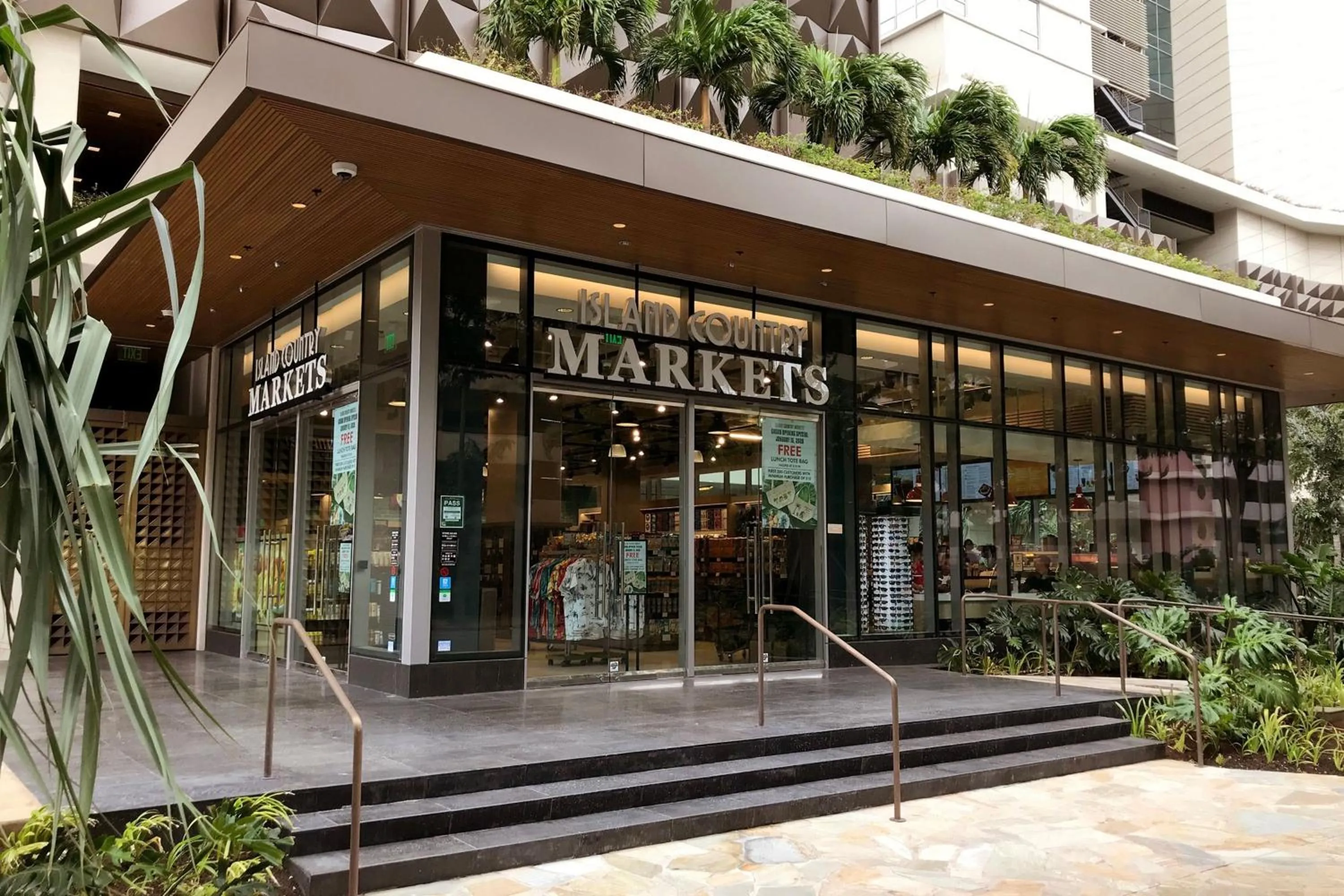 Restaurant/places to eat in The Ritz-Carlton Residences, Waikiki Beach Hotel