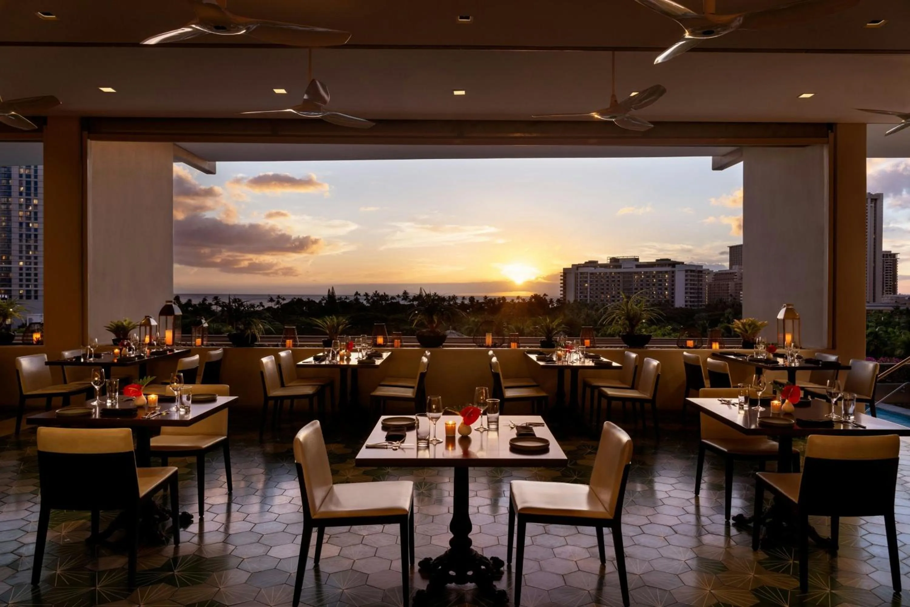 Restaurant/places to eat in The Ritz-Carlton Residences, Waikiki Beach Hotel