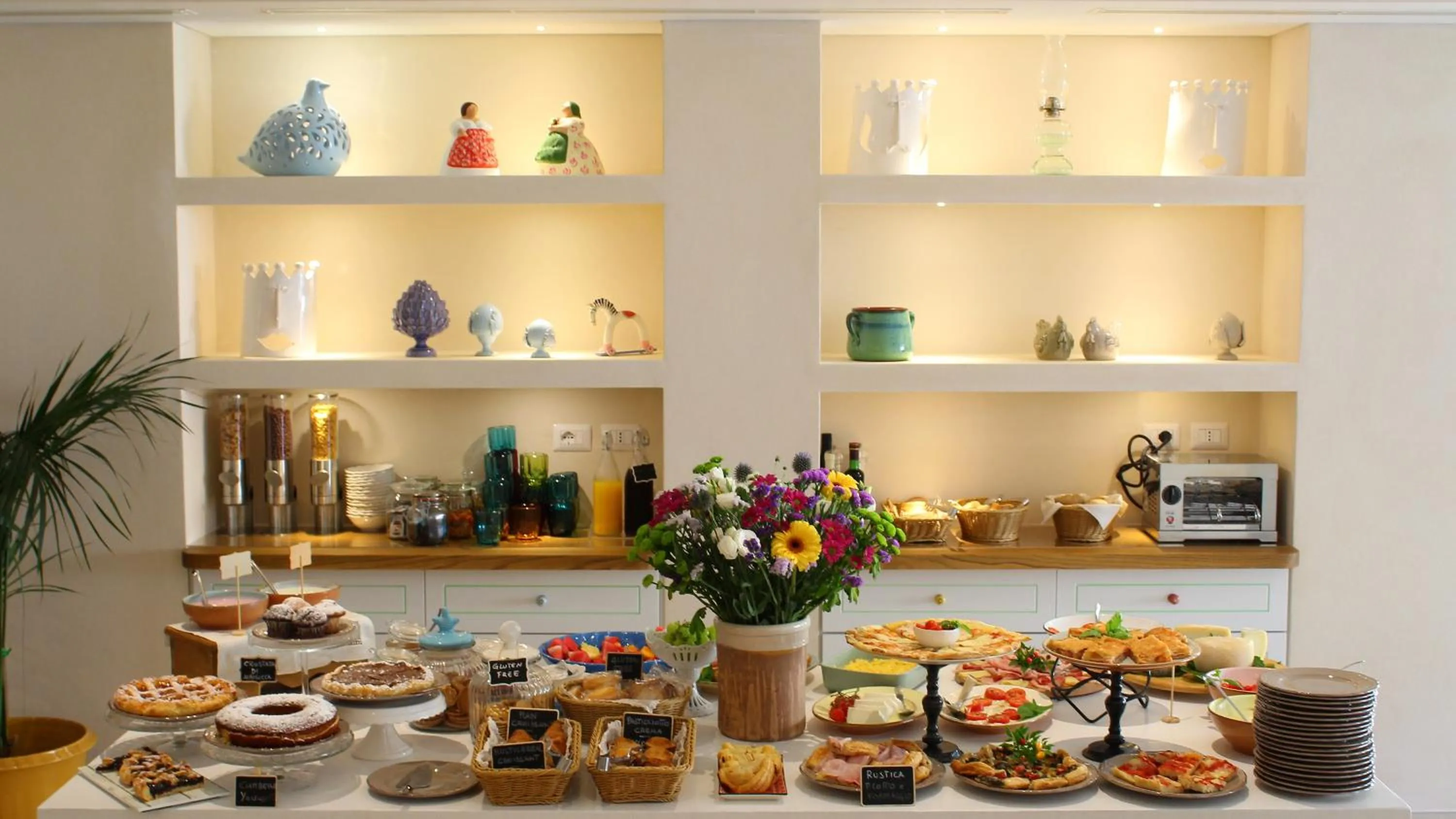 Food and drinks in Borgo de li Santi