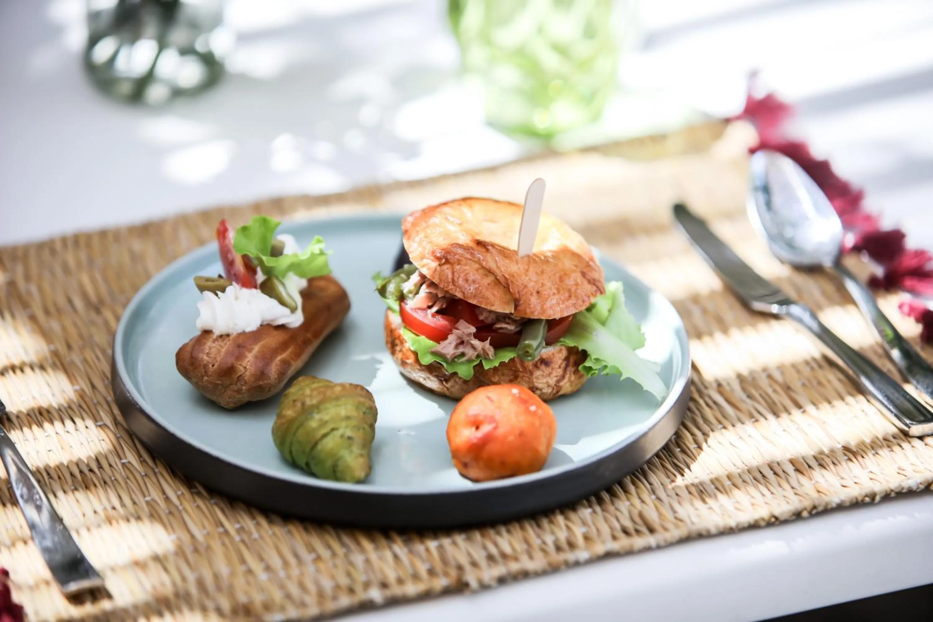 Restaurant/places to eat in Borgo de li Santi