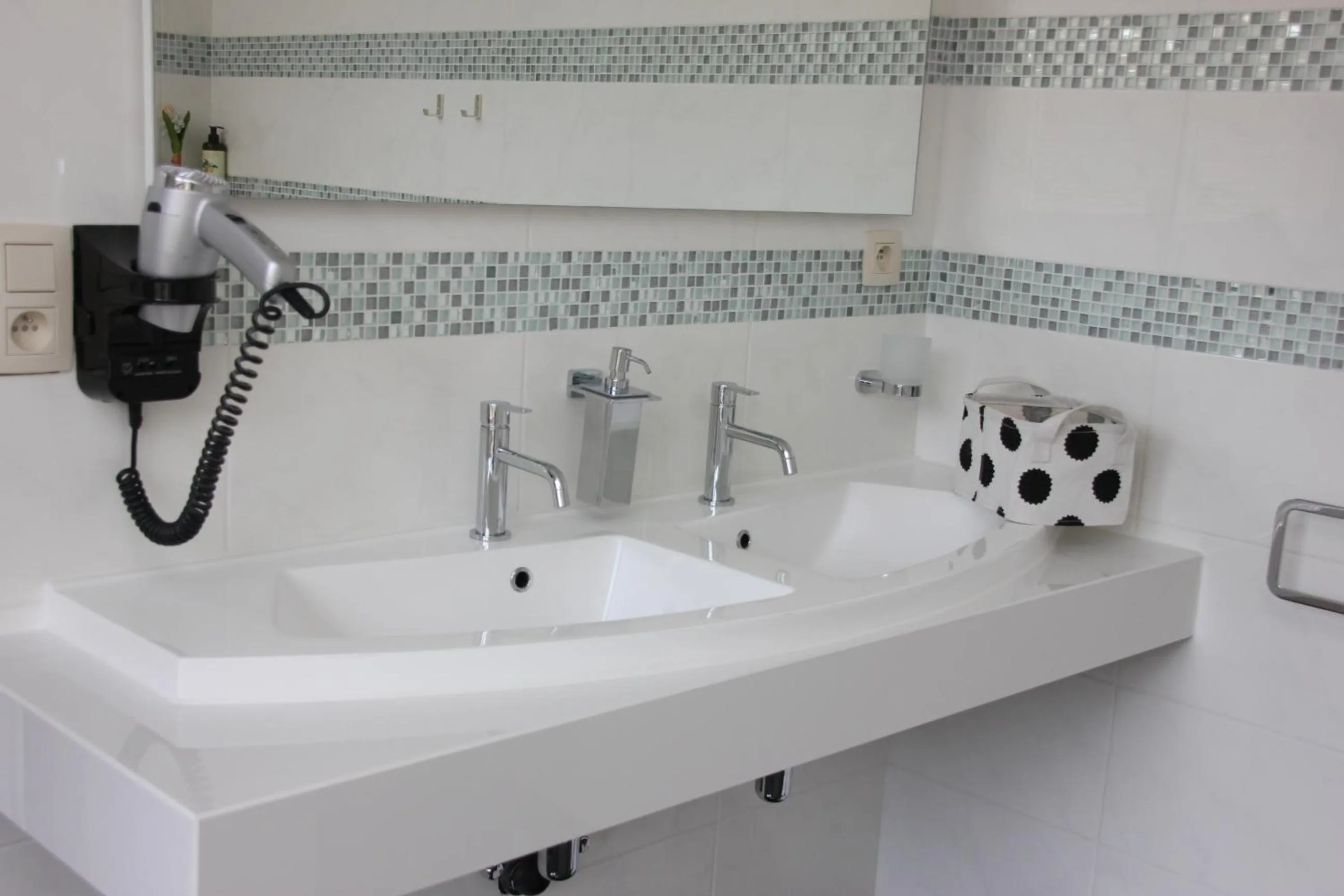 Property building in Luxury Suites Arendshof