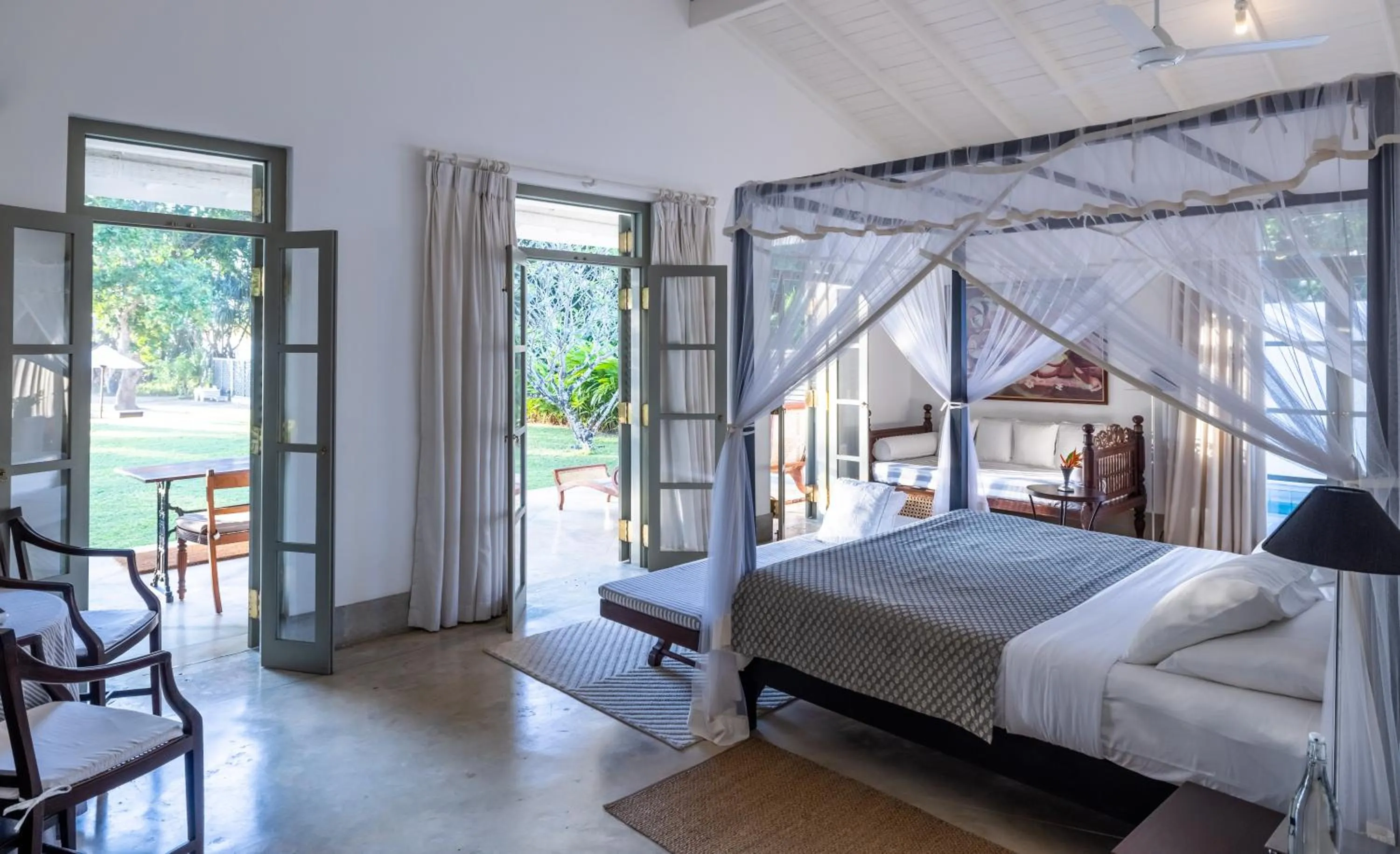 Bedroom, Bed in Taru Villas Mawella - Tangalle