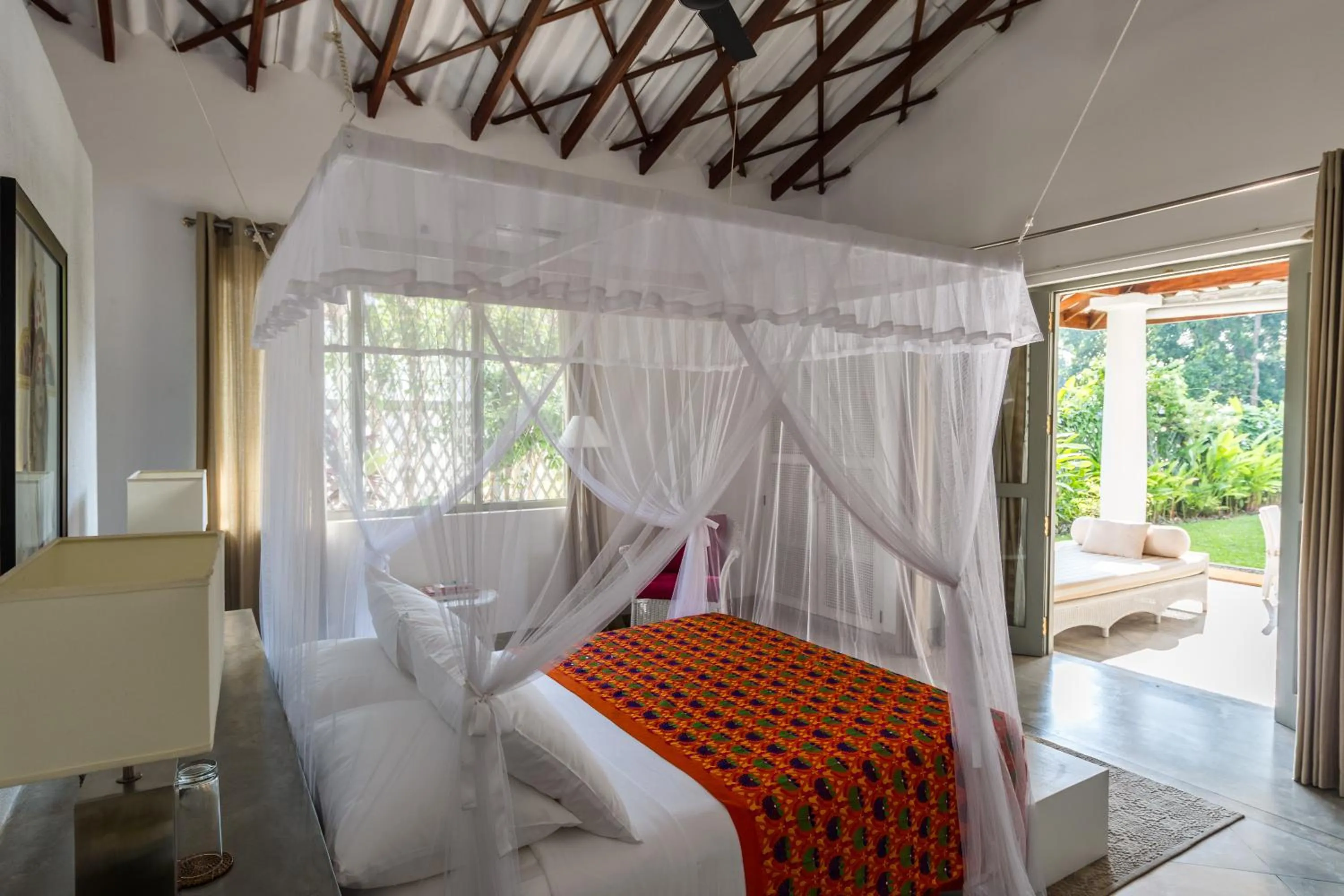 Bed in Taru Villas Mawella - Tangalle