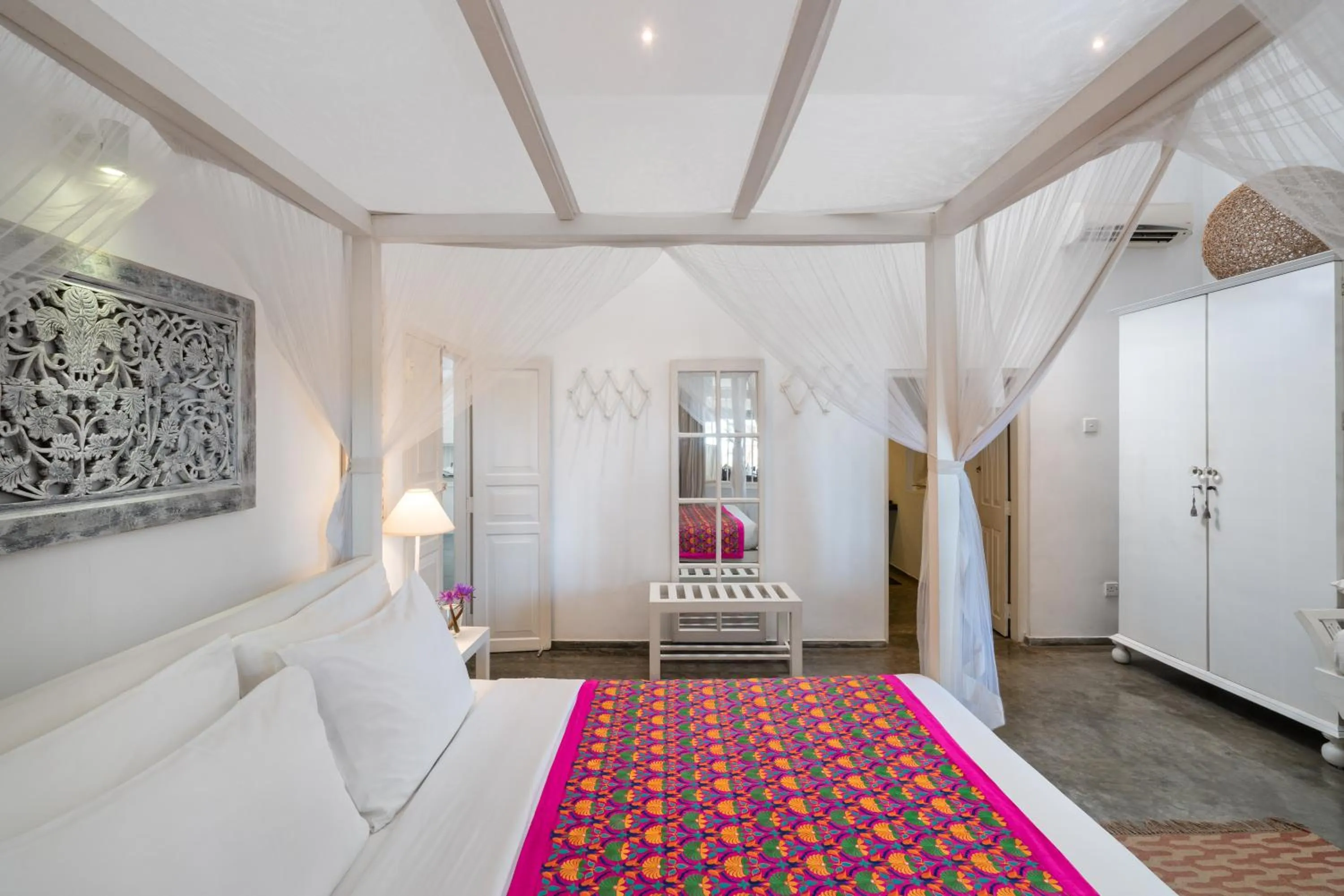 Bedroom, Bed in Taru Villas 906 - Hikkaduwa