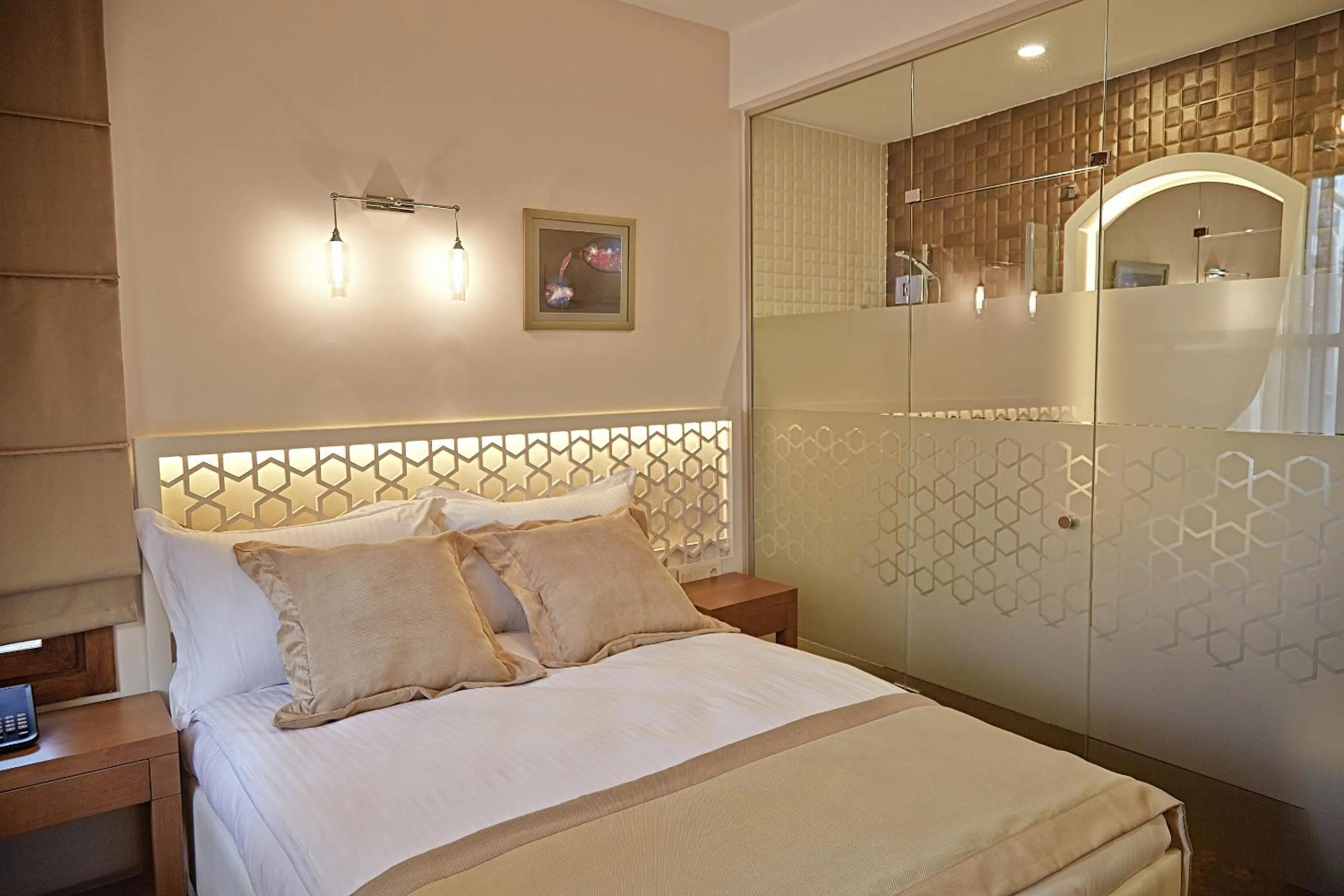 Photo of the whole room, Bed in Arart Hotel