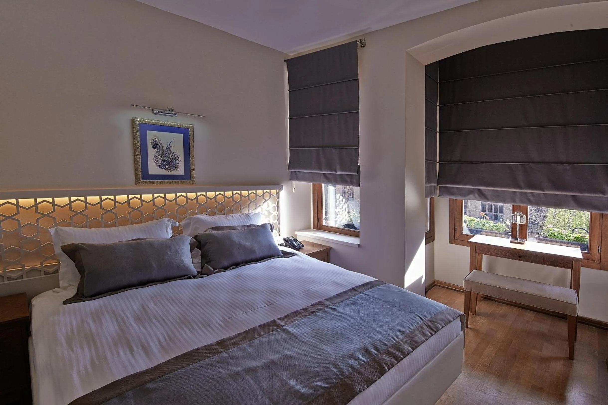 Photo of the whole room, Bed in Arart Hotel