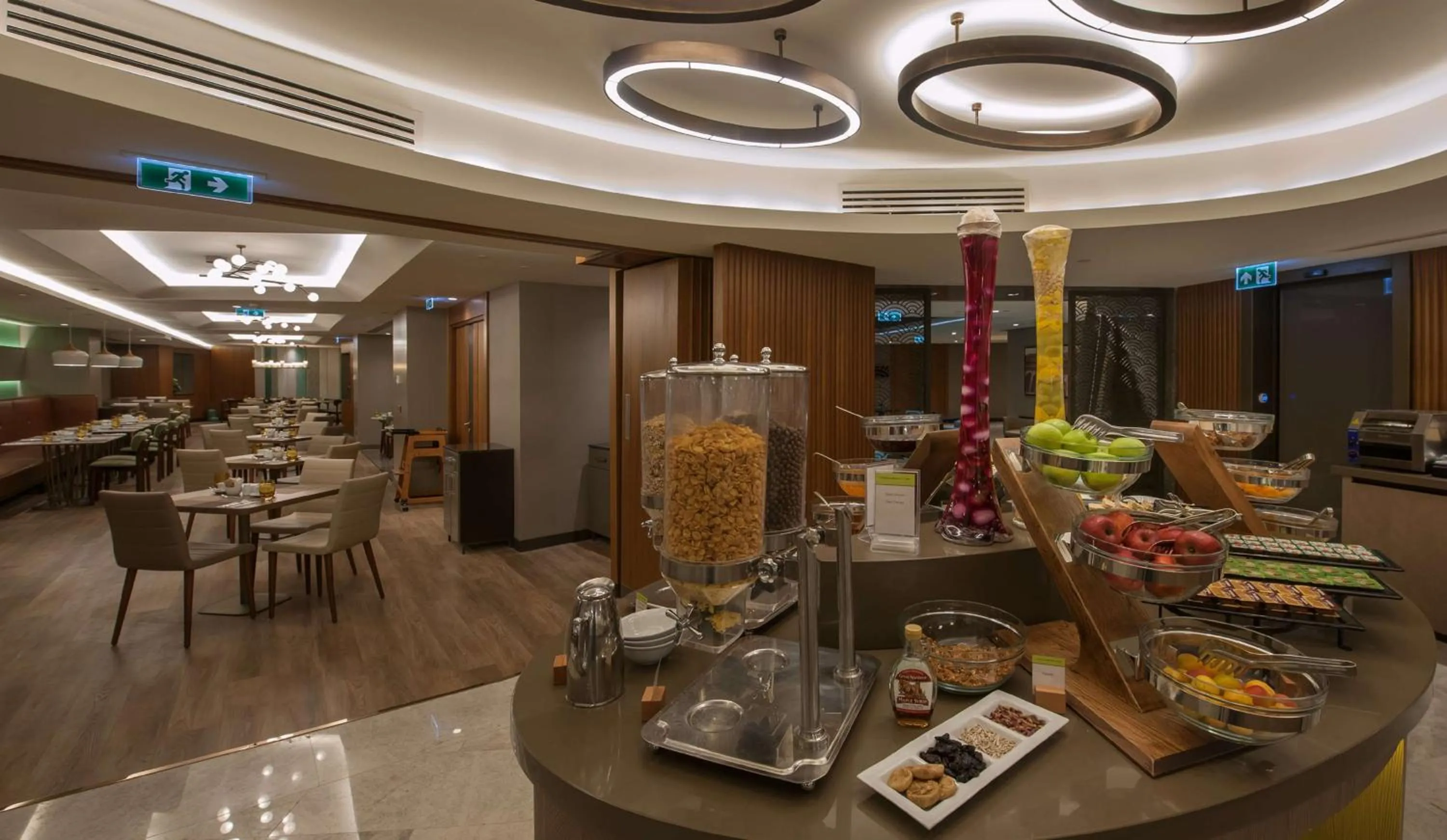 Restaurant/places to eat in DoubleTree by Hilton Istanbul - Sirkeci