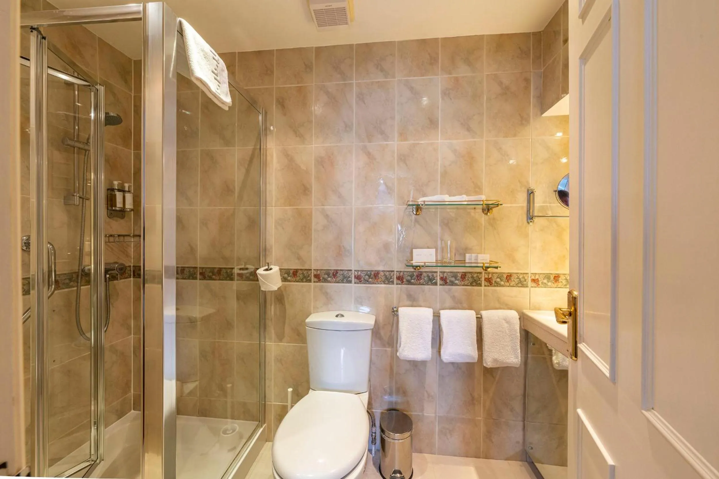 Bathroom in The Kennard