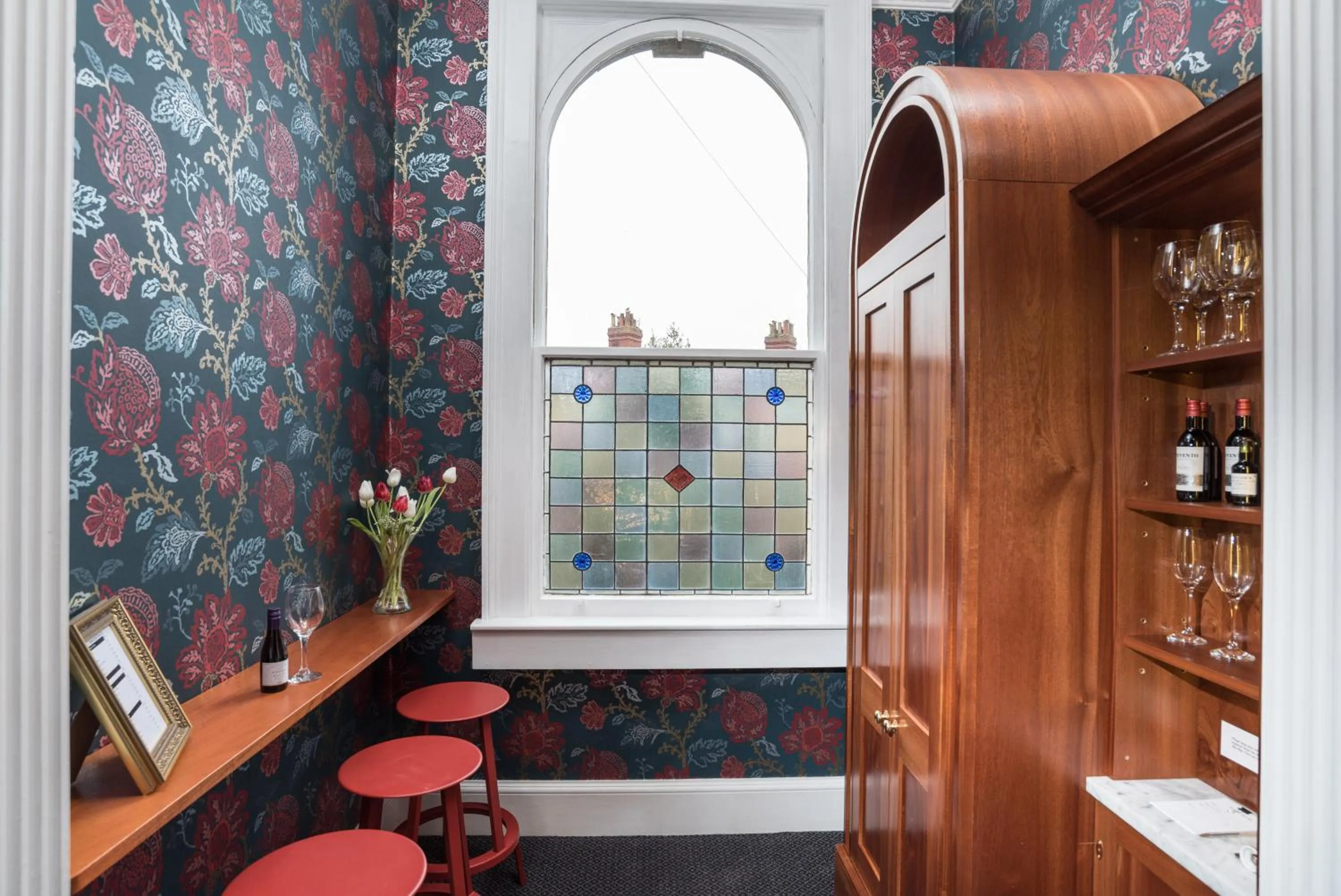 Lounge or bar in The Kennard