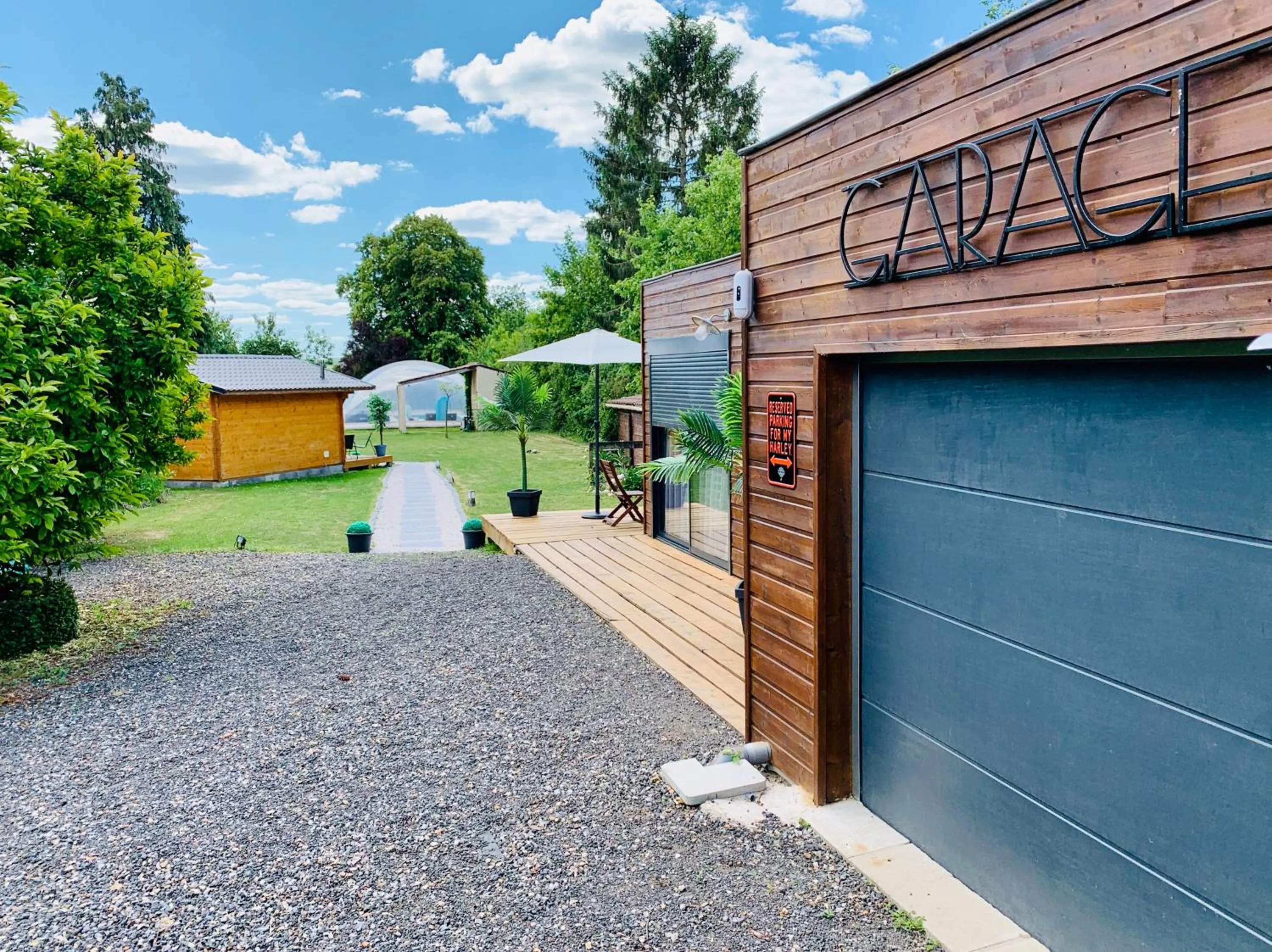 Facade/entrance in Home Sweet Home