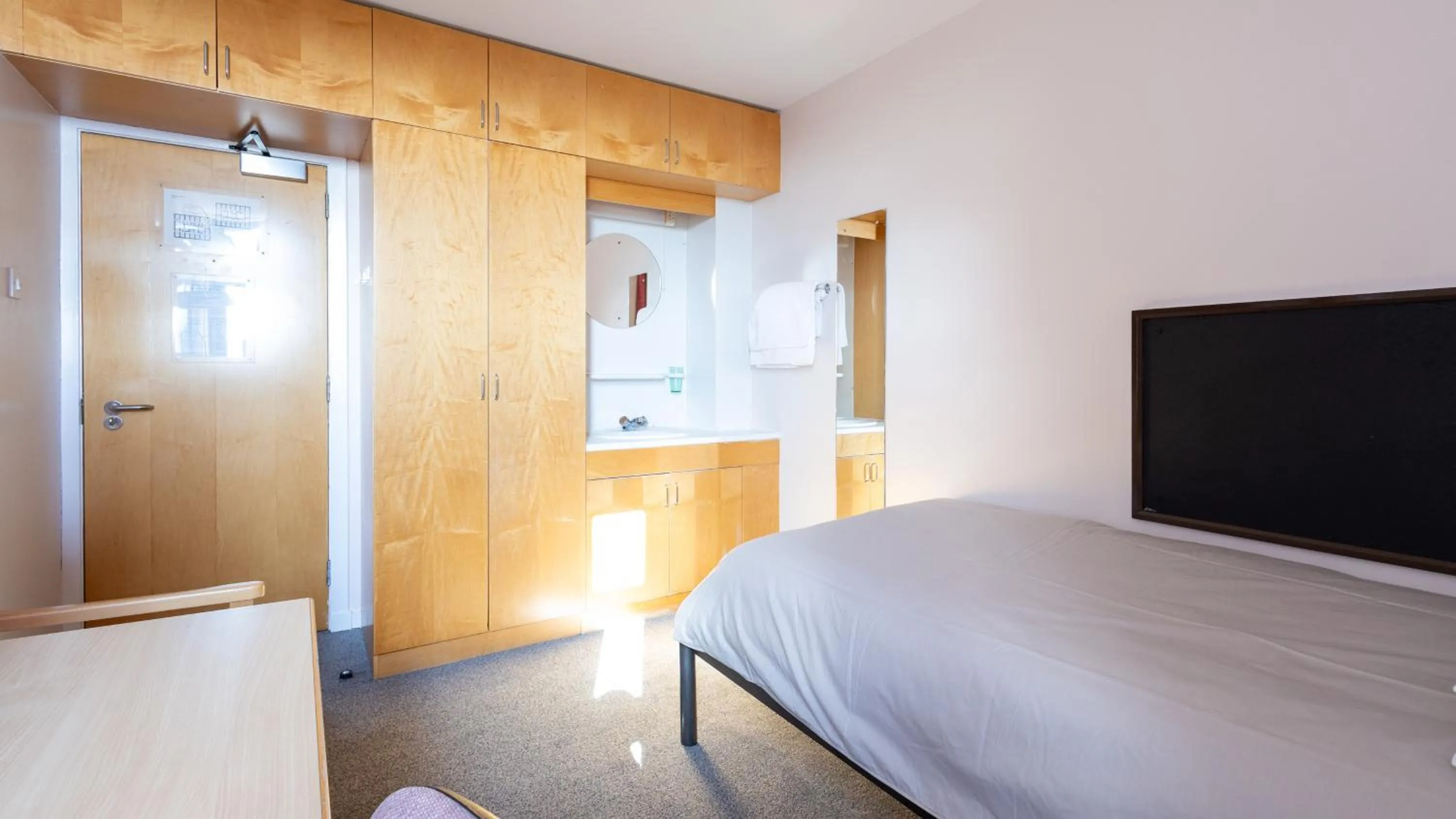 Bedroom in Summer Stays at The University of Edinburgh