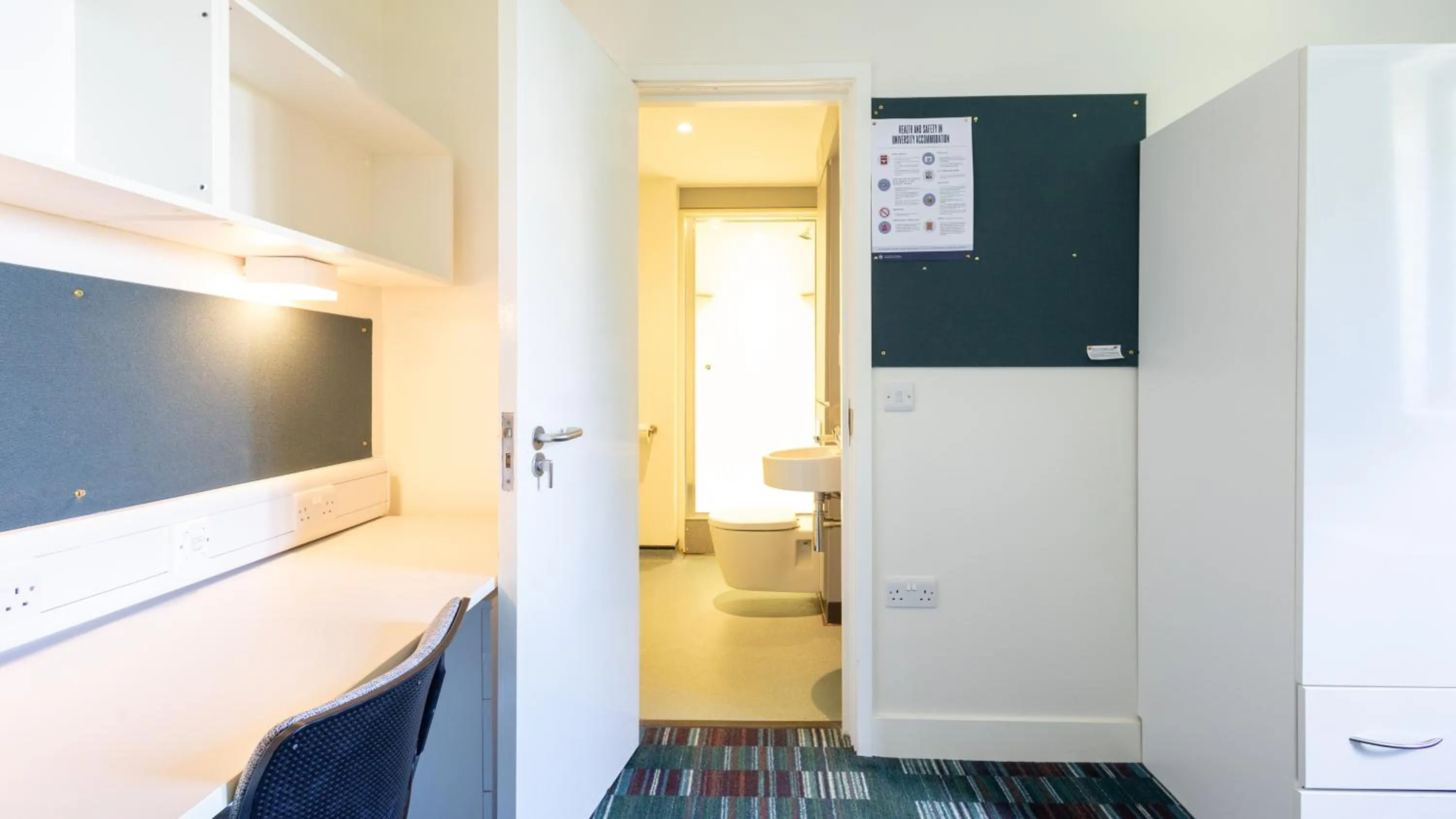 Bedroom in Summer Stays at The University of Edinburgh