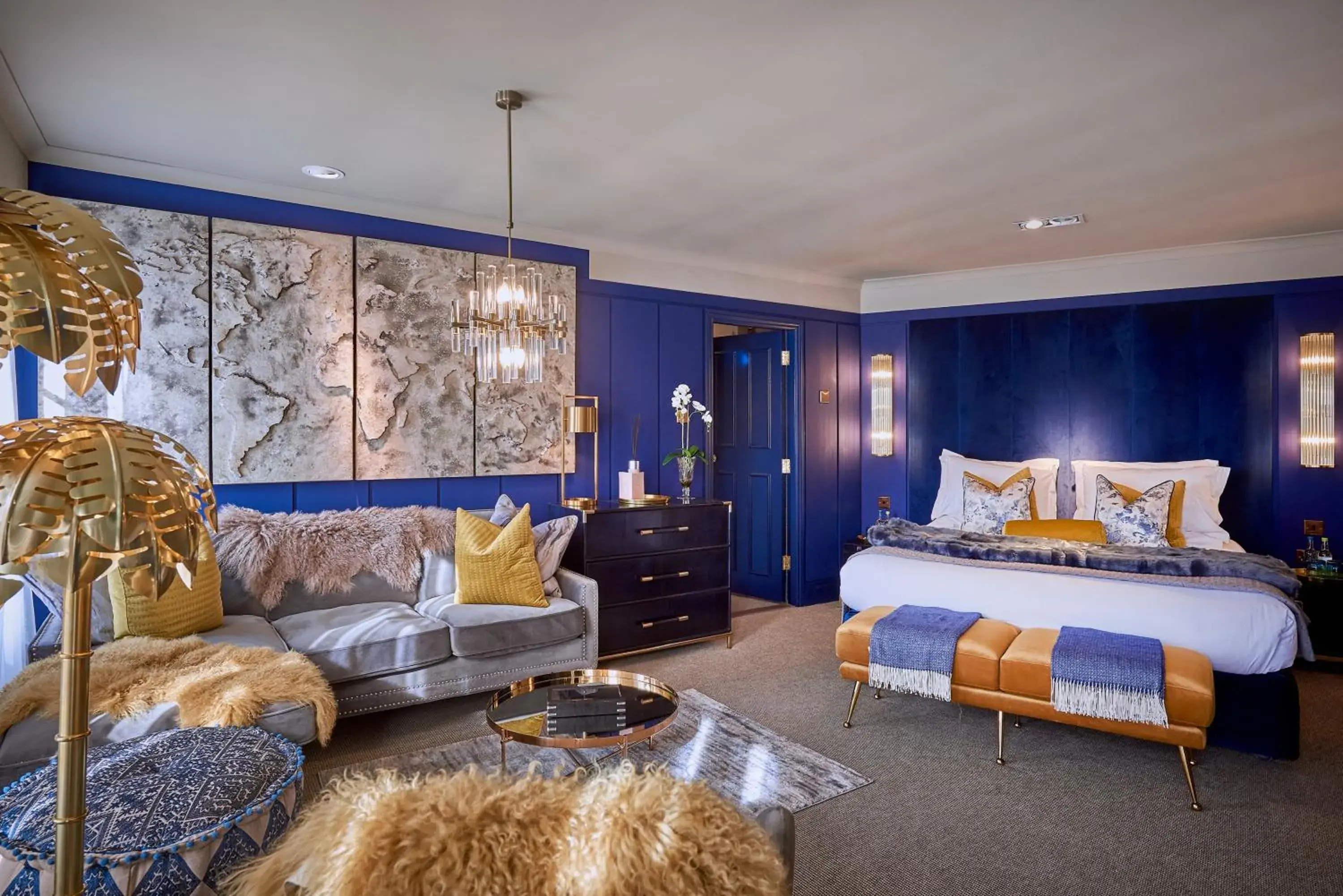 Three-Bedroom Suite in The Elms Hotel & Spa Three-Bedroom Suite in The Elms Hotel & Spa