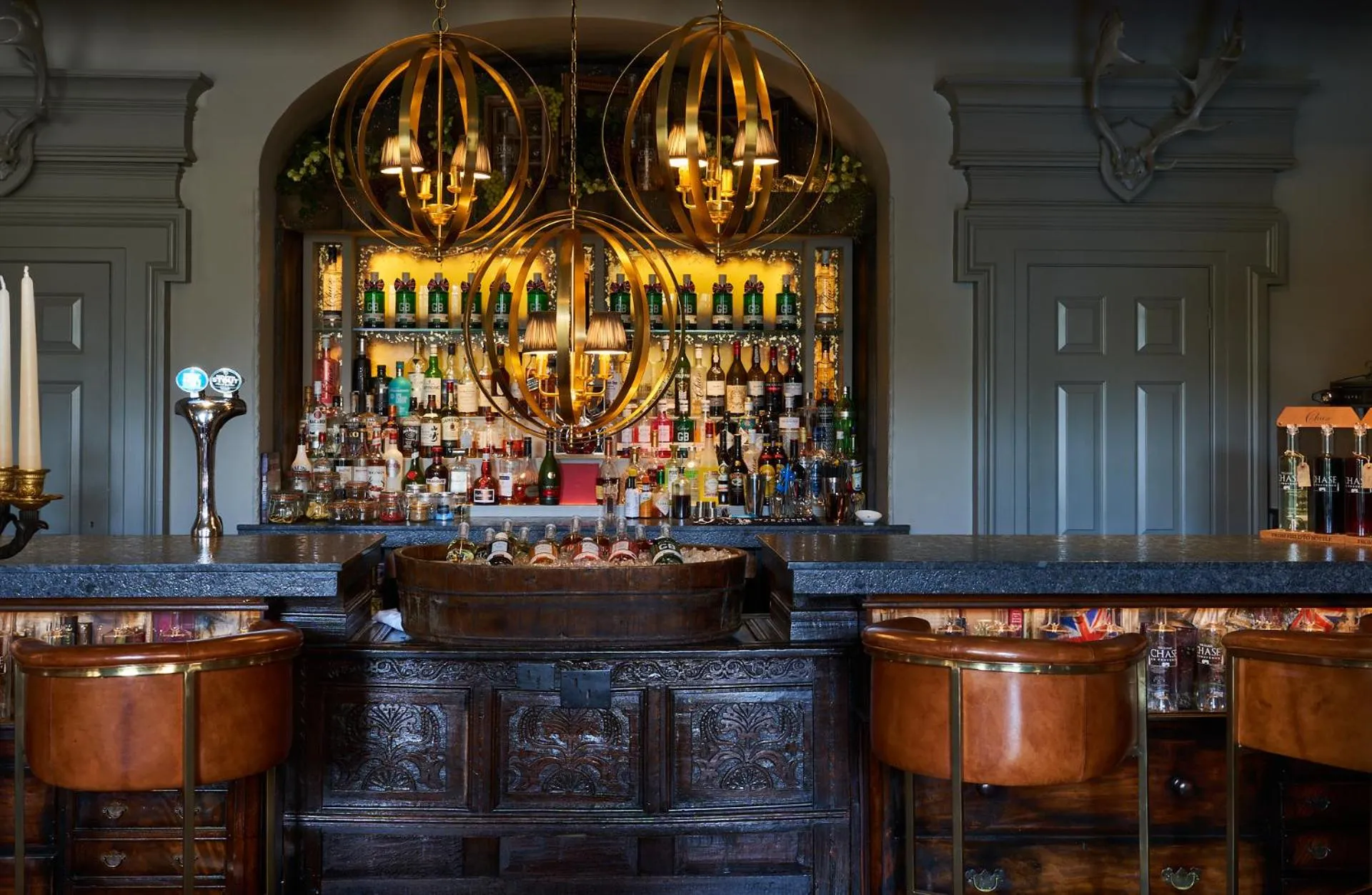 Lounge or bar in The Elms Hotel & Spa