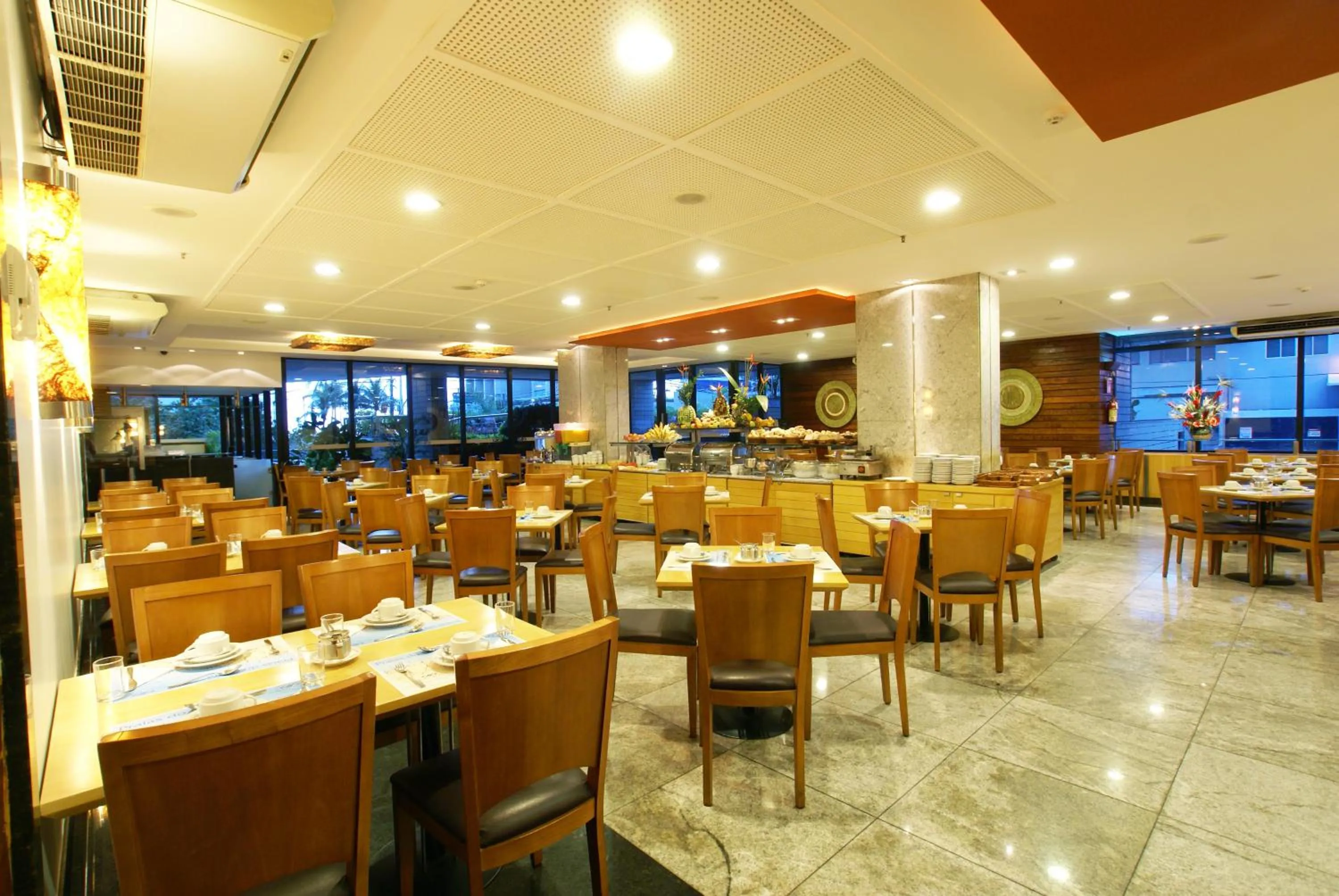 Restaurant/places to eat in Hotel Diogo