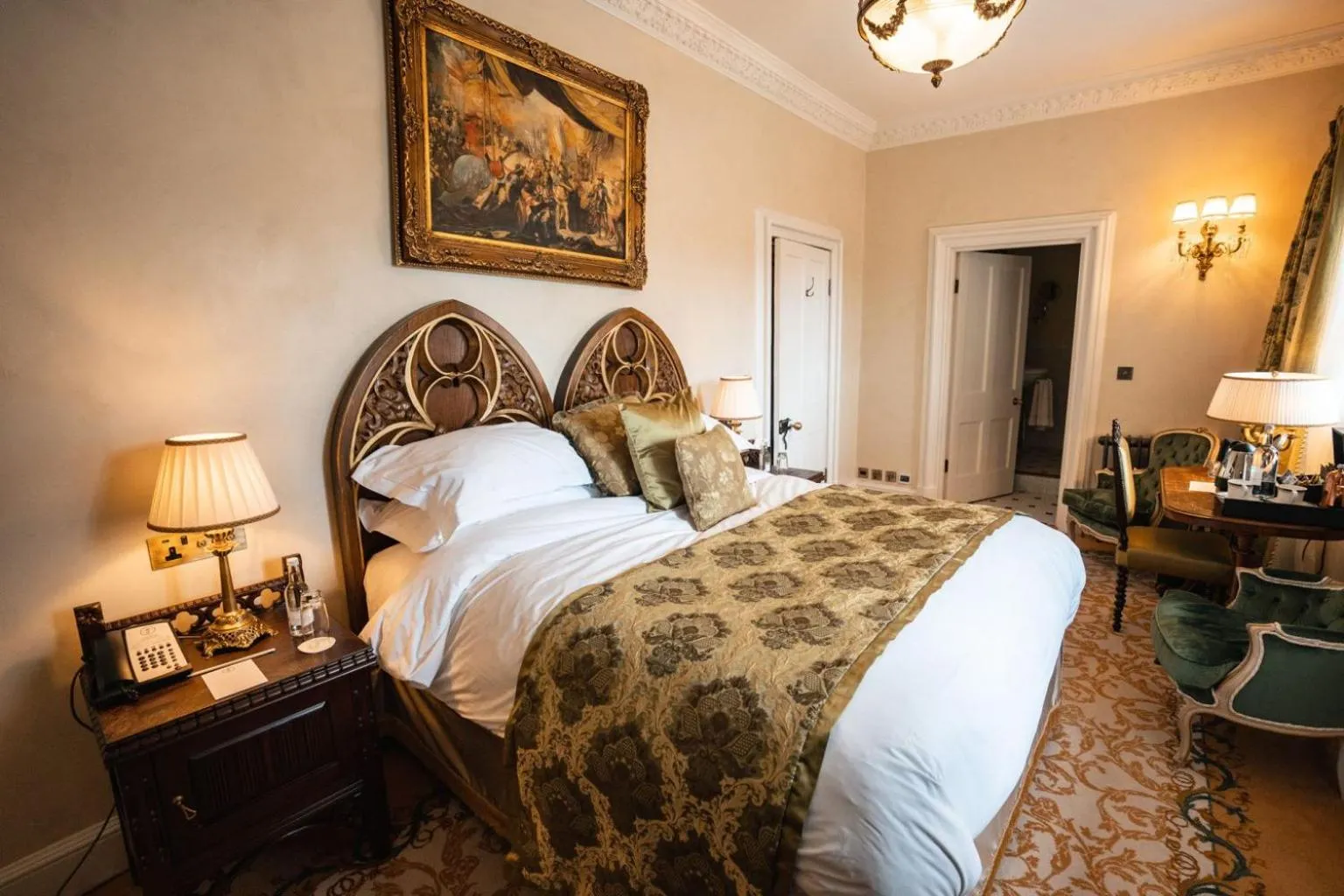 Bed in Thornbury Castle - A Relais & Chateaux Hotel