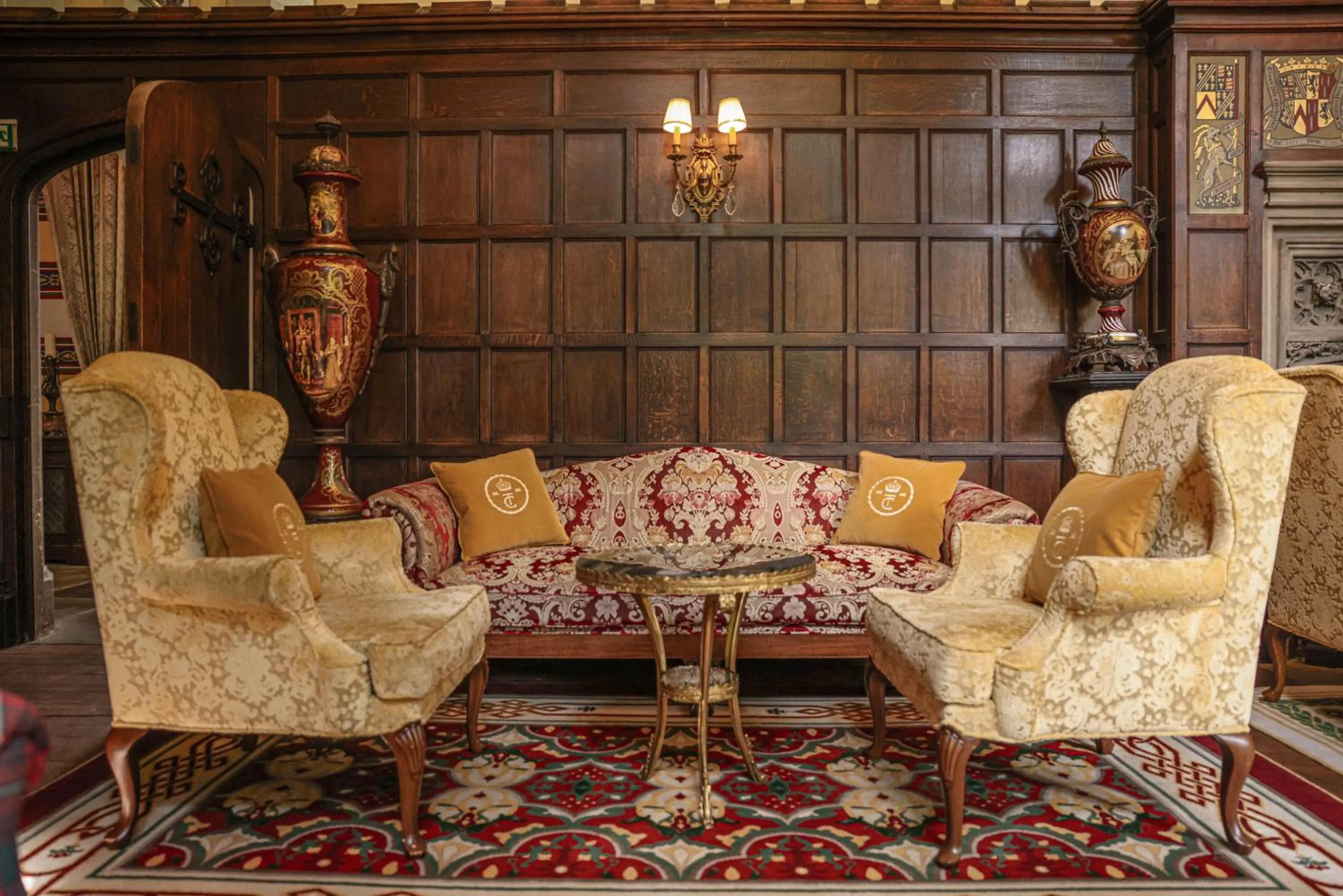 Lounge or bar in Thornbury Castle - A Relais & Chateaux Hotel
