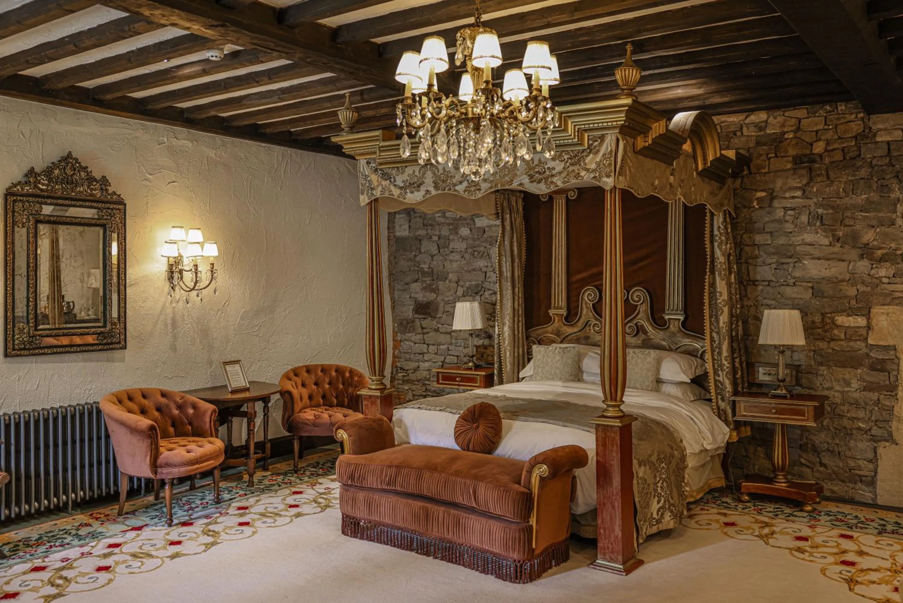 Bed in Thornbury Castle - A Relais & Chateaux Hotel