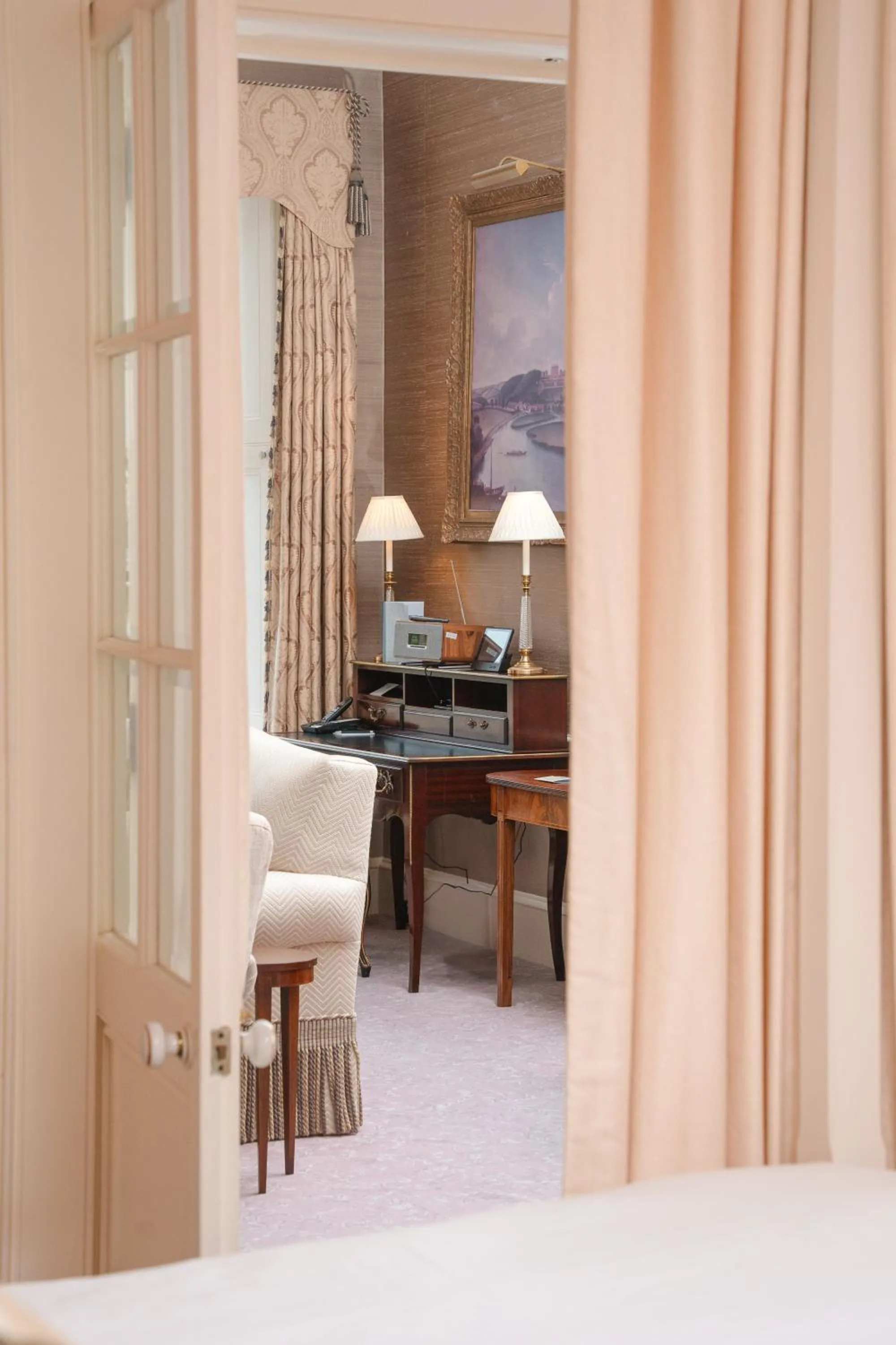 Living room, Bed in Cliveden House - an Iconic Luxury Hotel