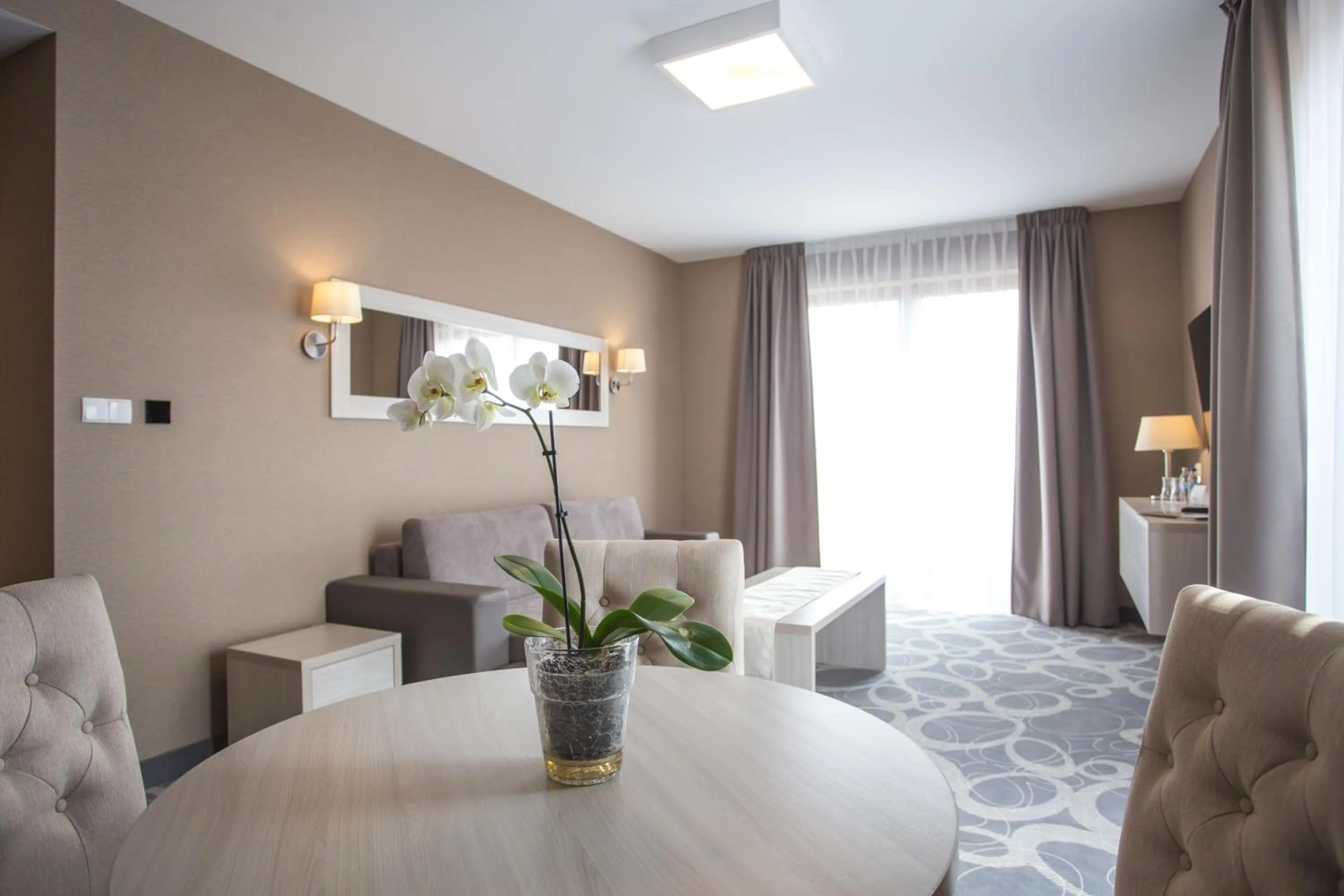 Communal lounge/ TV room in Hotel Rondo