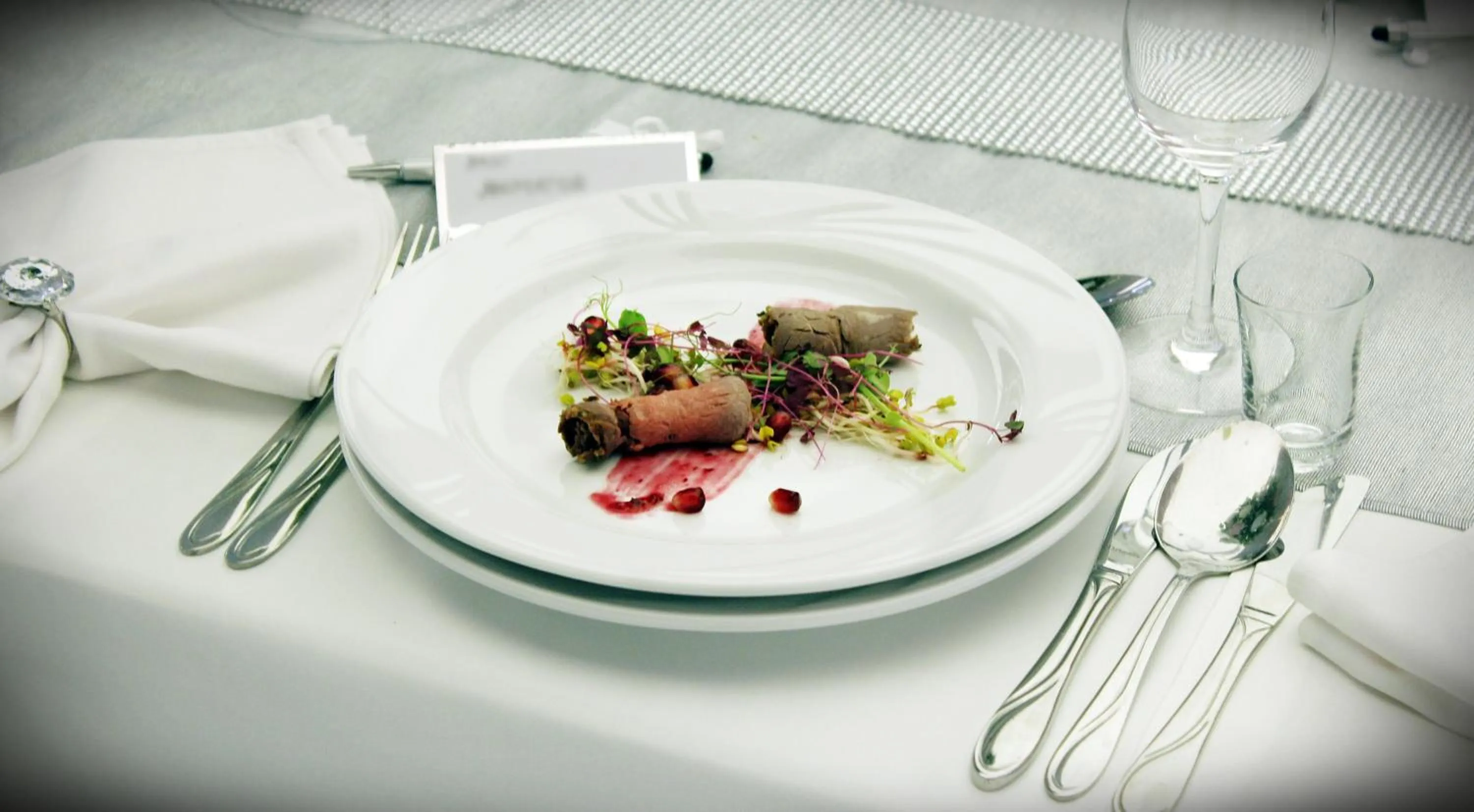 Restaurant/places to eat in Hotel Rondo