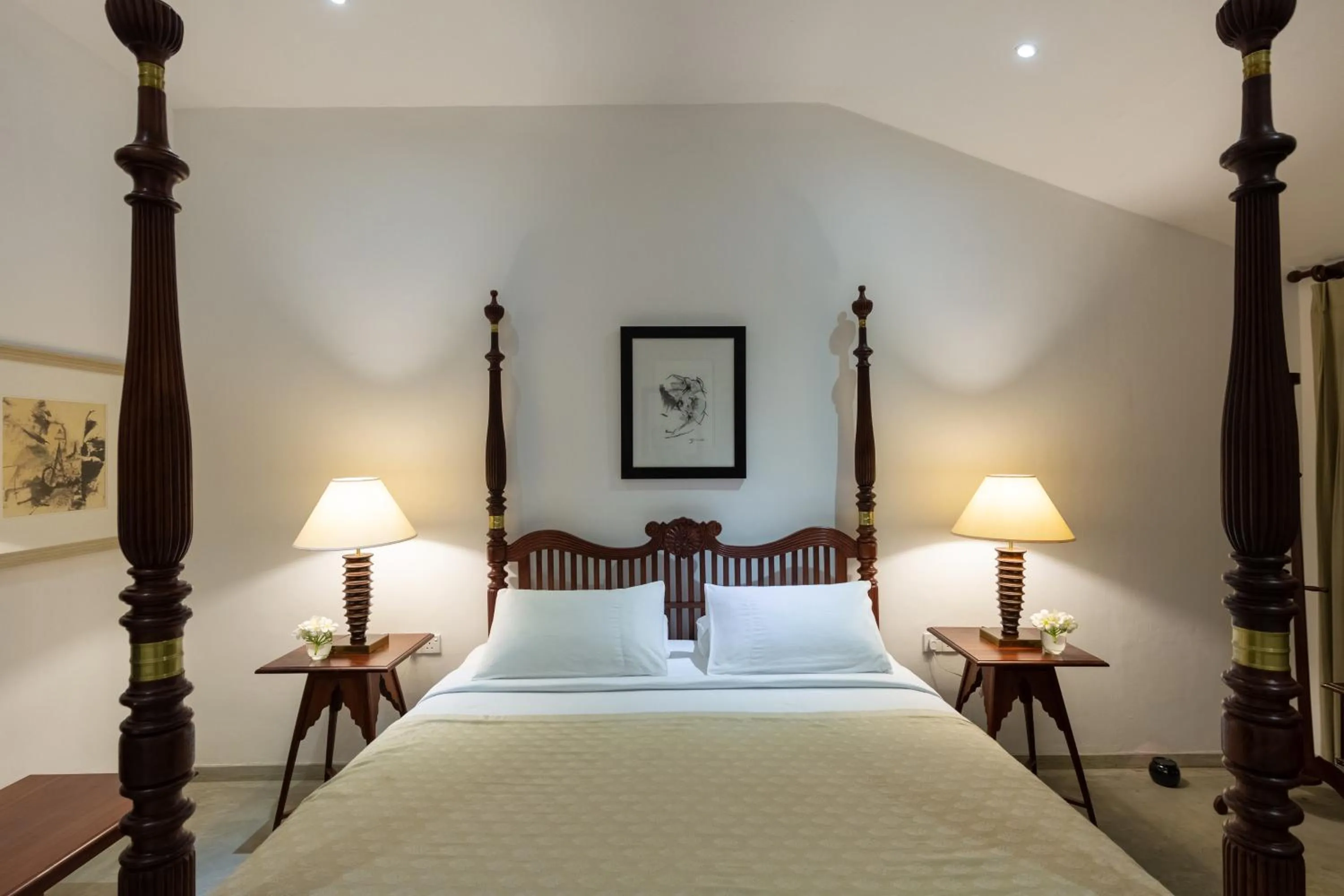 Bed in Nyne Hotels Rock Villa - Bentota