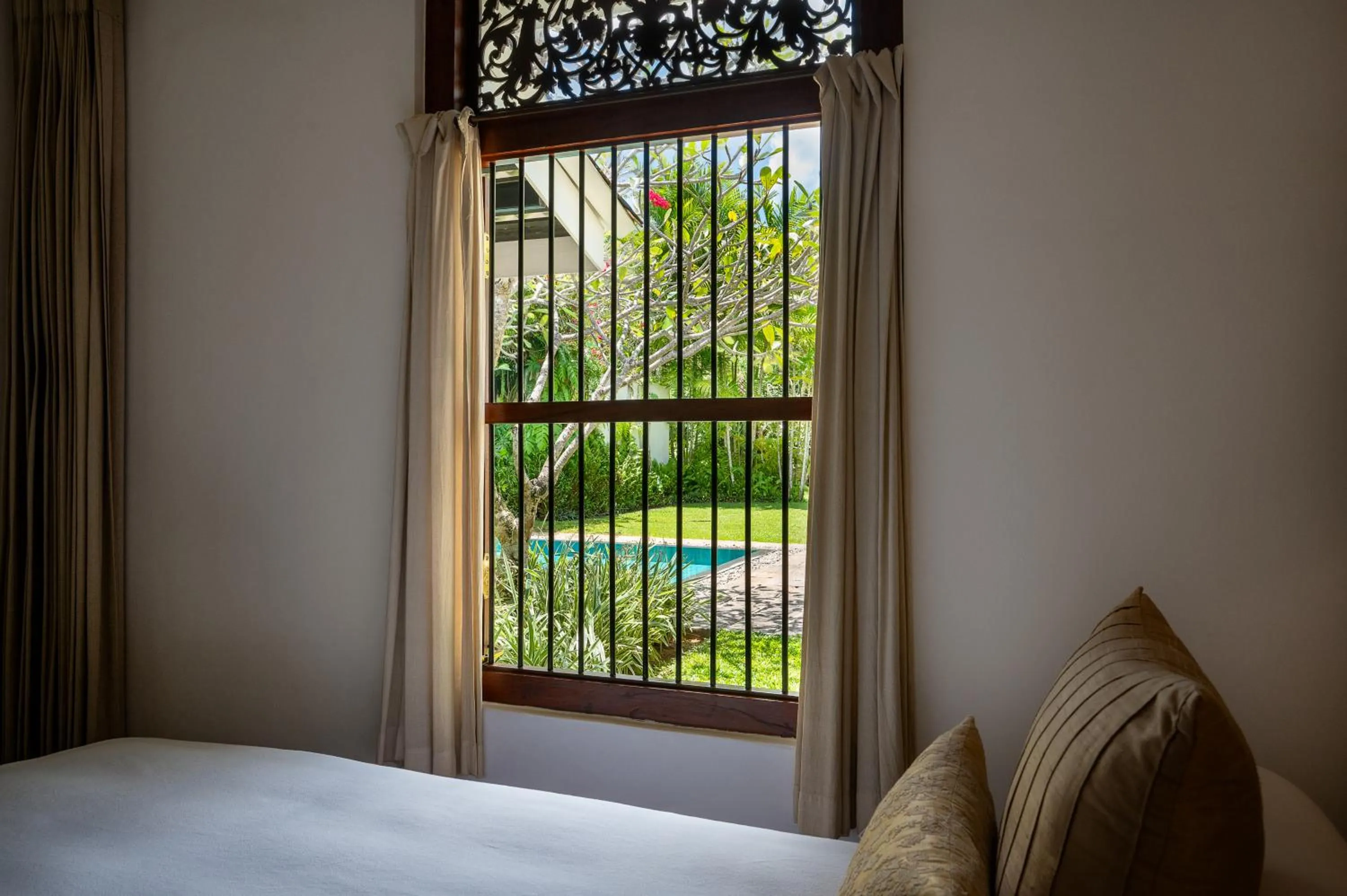 Bed in Nyne Hotels Rock Villa - Bentota