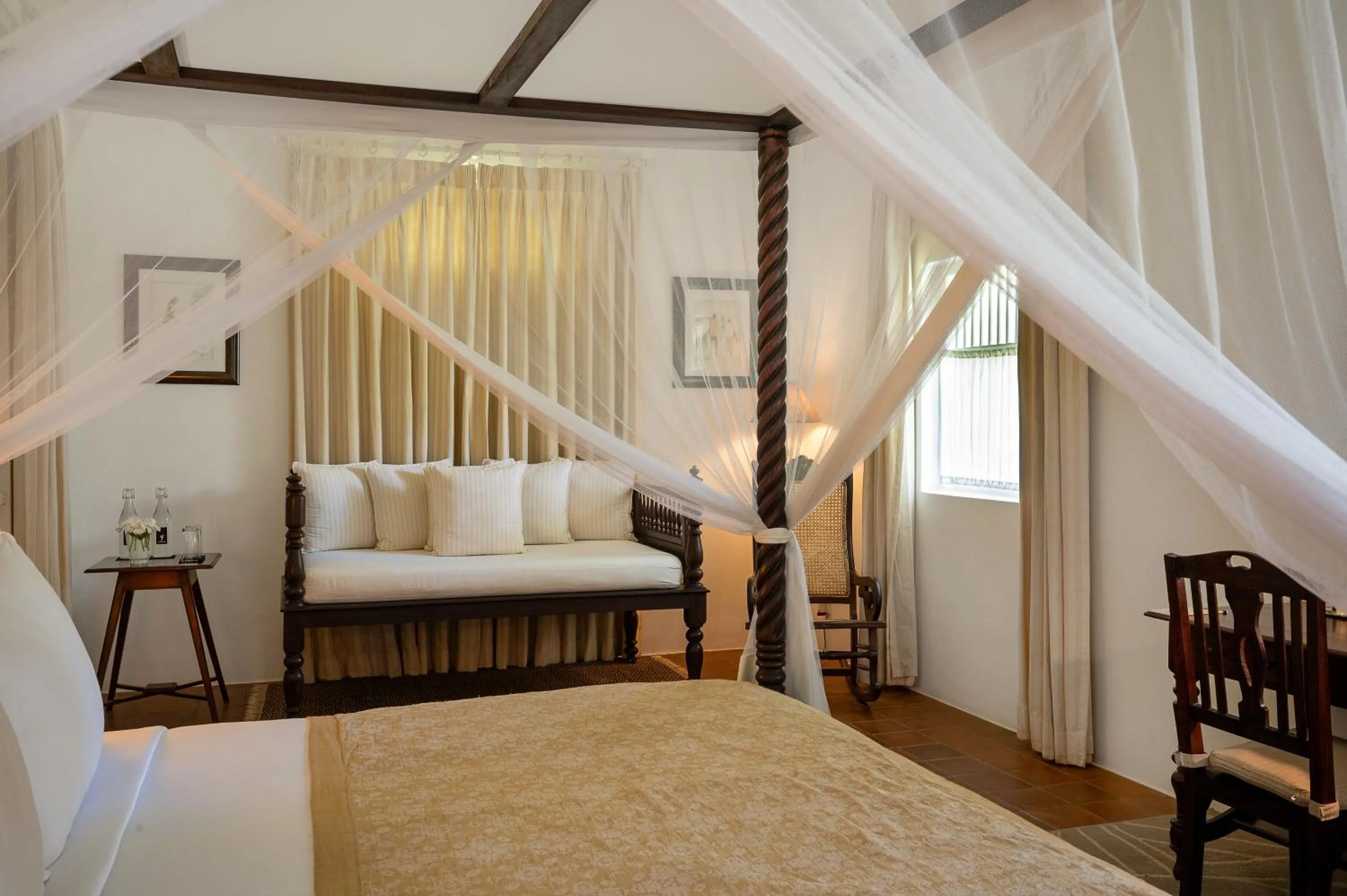 Bed in Nyne Hotels Rock Villa - Bentota
