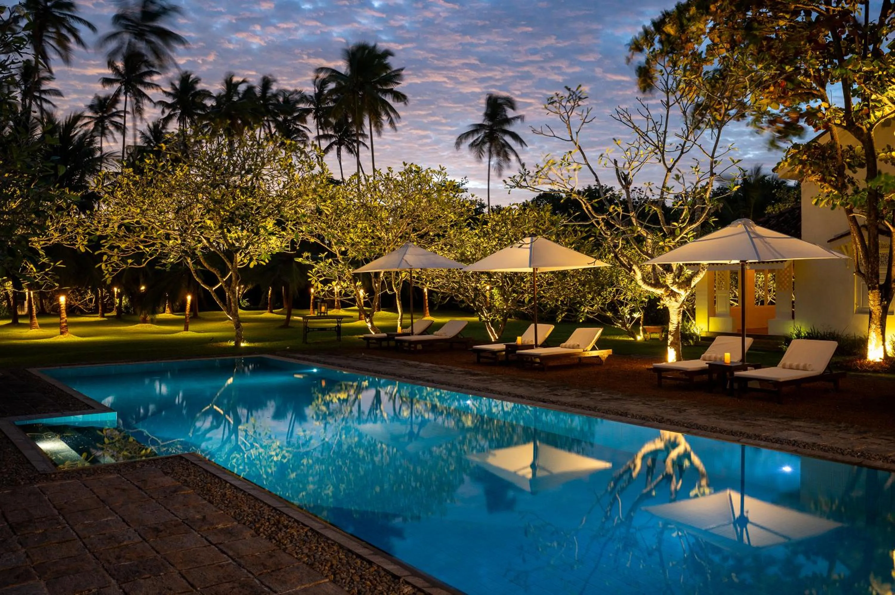 Garden in Nyne Hotels Rock Villa - Bentota