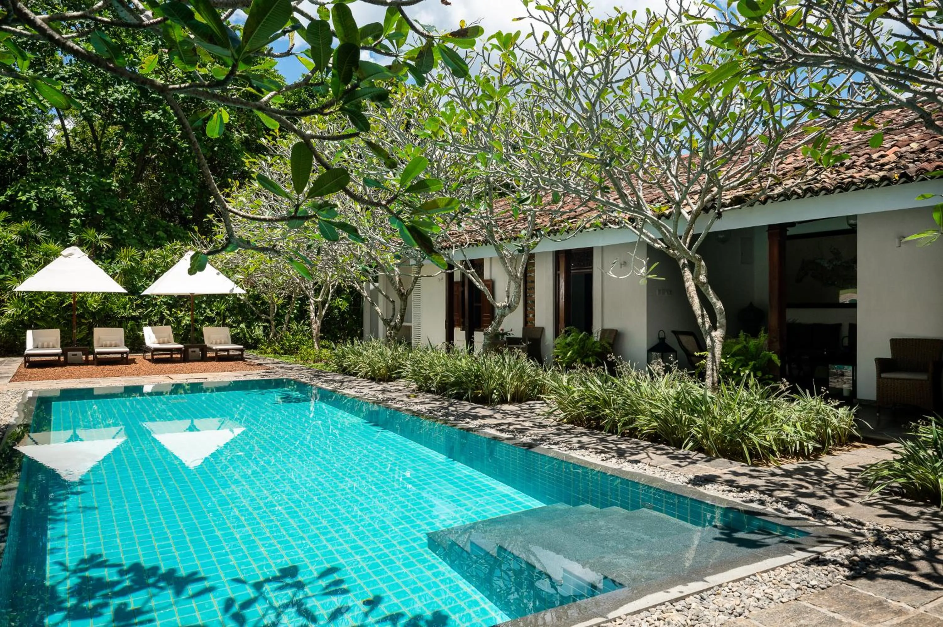 Garden in Nyne Hotels Rock Villa - Bentota